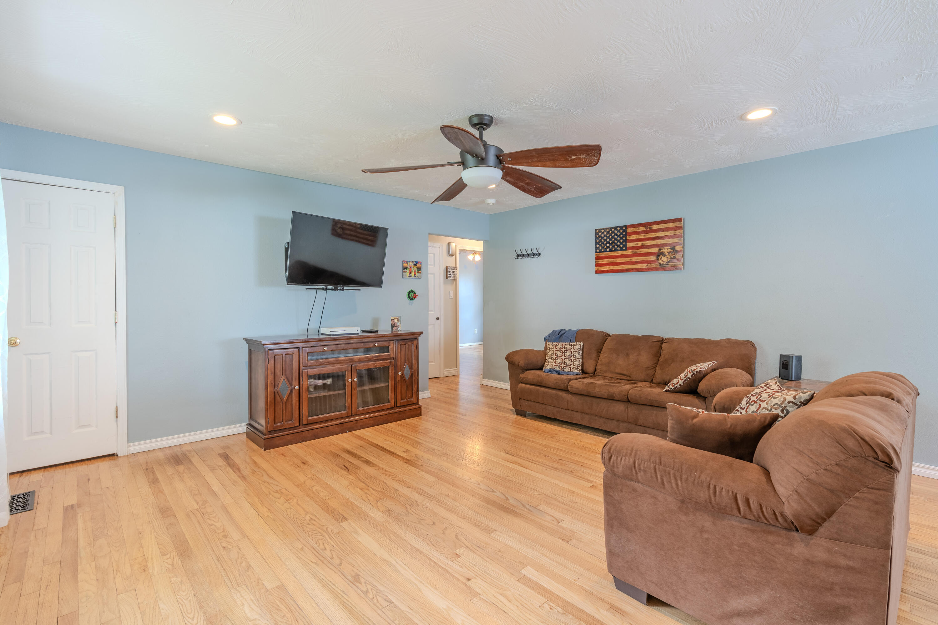 1806 West Atlantic Street Property Photo 3