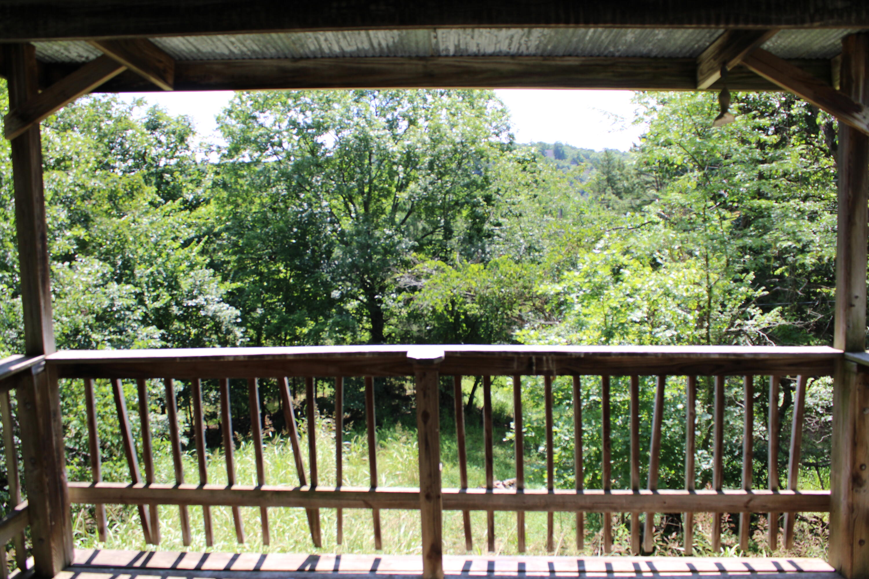 964 Beeler Road Property Photo 7