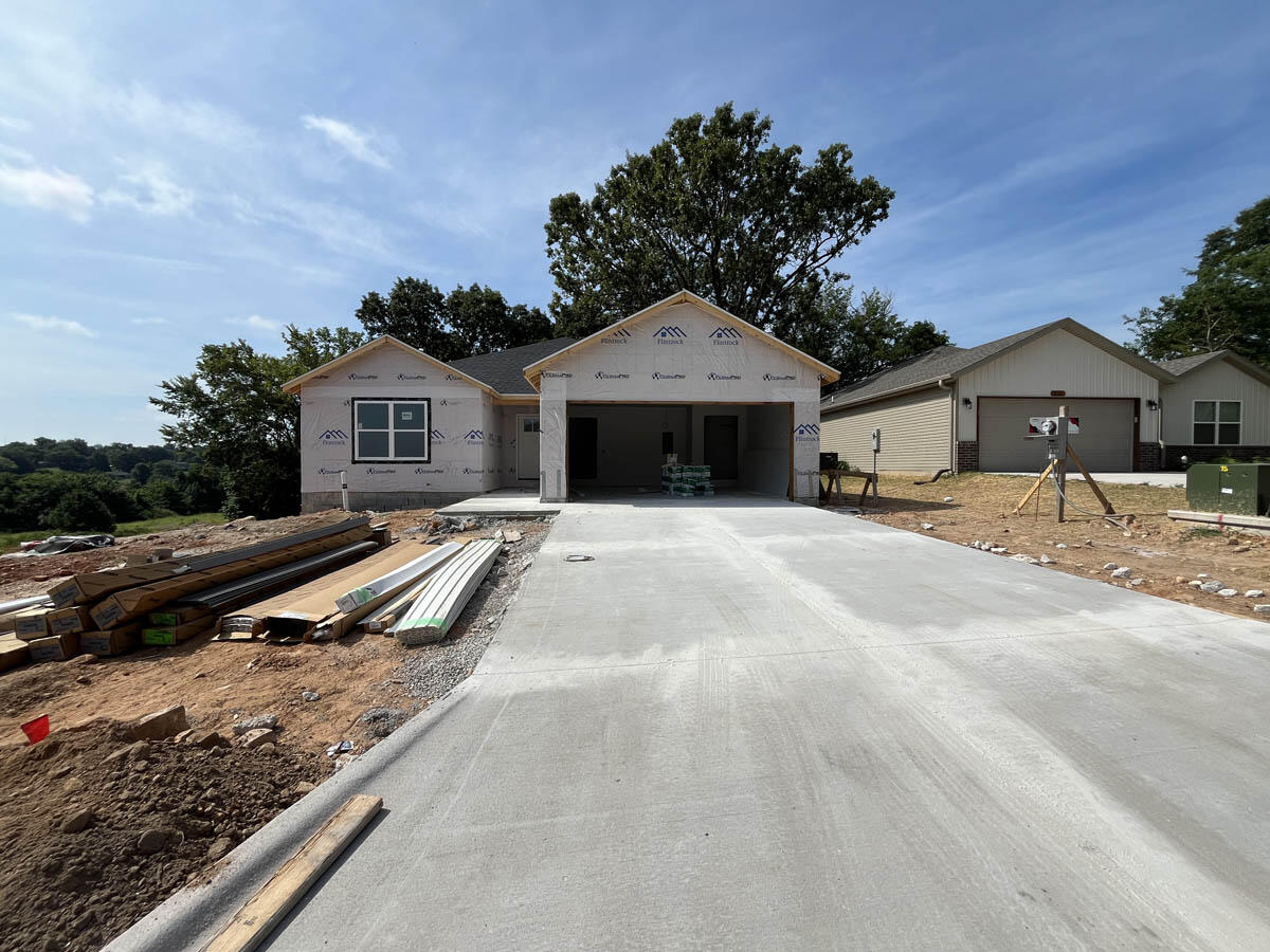 747 Jersey Road Property Photo 1