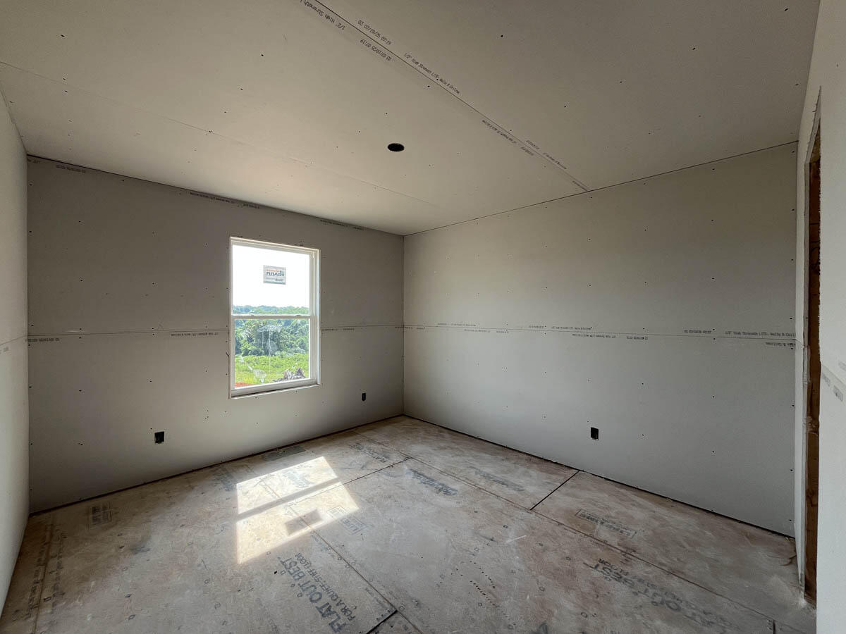 747 Jersey Road Property Photo 4