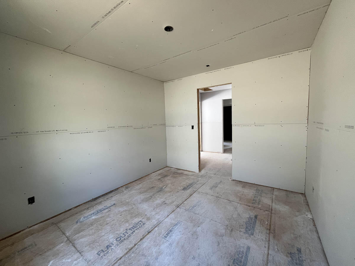 747 Jersey Road Property Photo 6