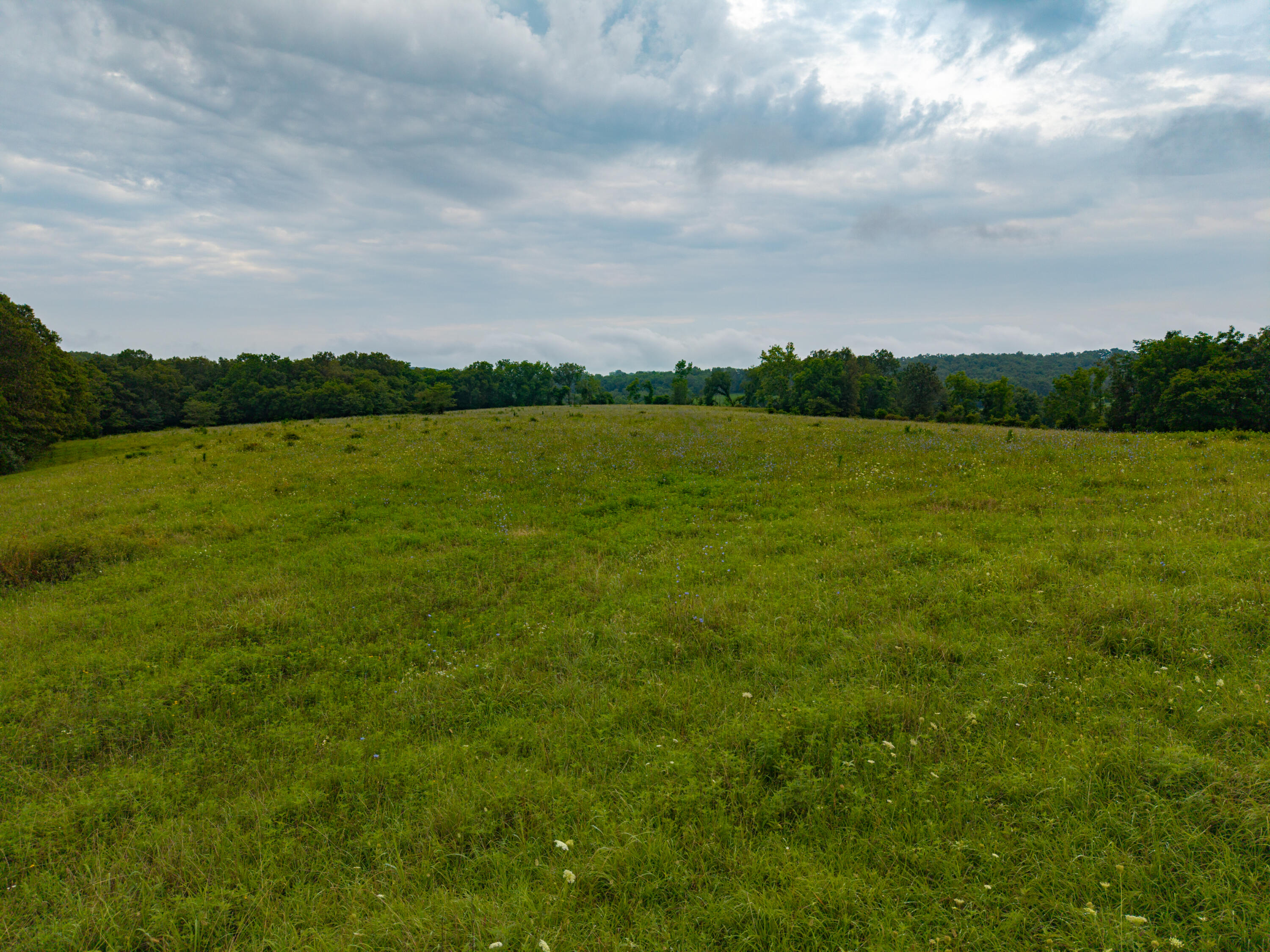 000 East Highway 14 Private Drive Property Photo 6