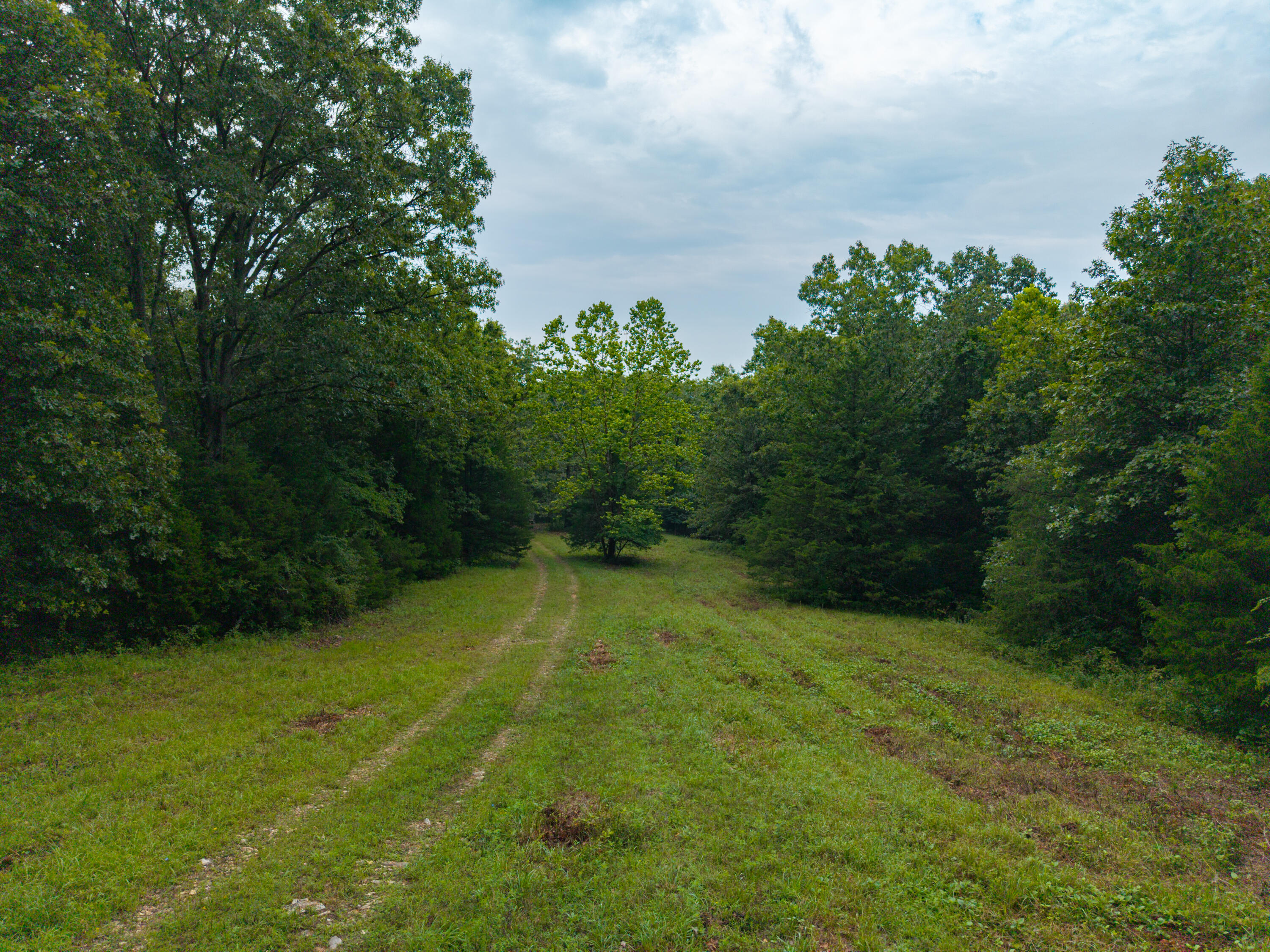 000 East Highway 14 Private Drive Property Photo 9