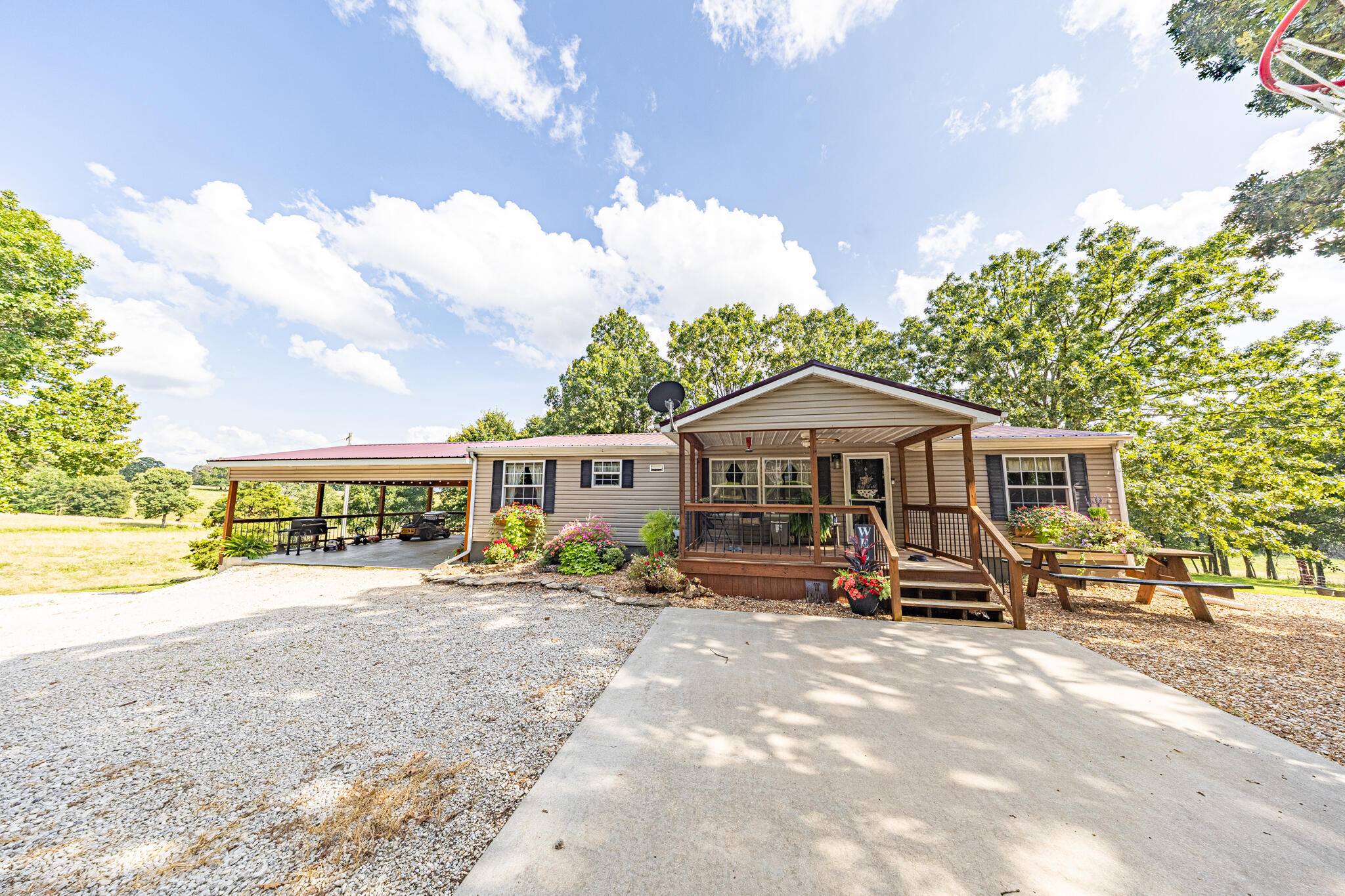 55 Prosperity Road Property Photo 1