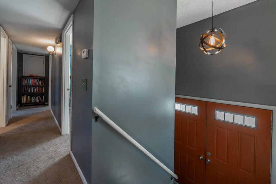 905 East Drake Street Property Photo 7