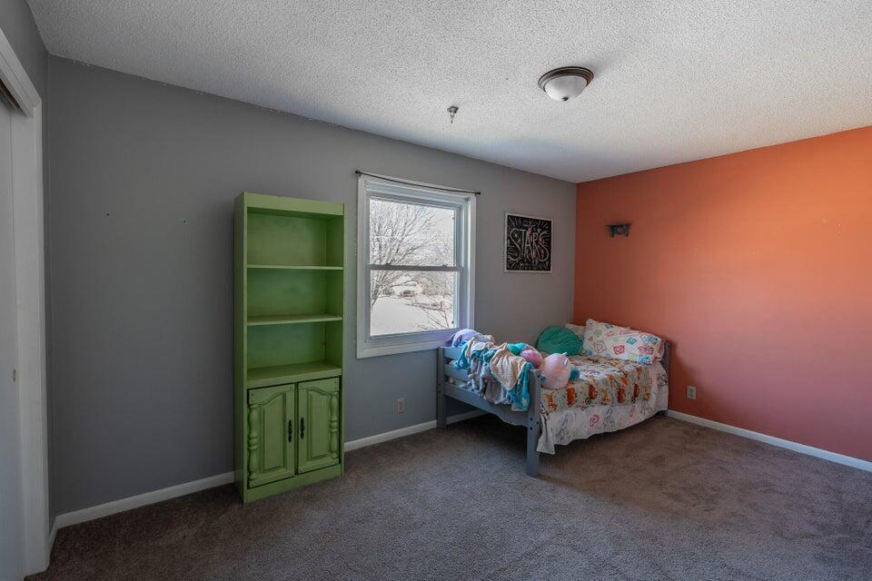 905 East Drake Street Property Photo 9