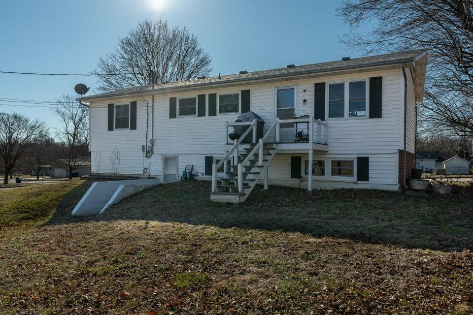 905 East Drake Street Property Photo 11