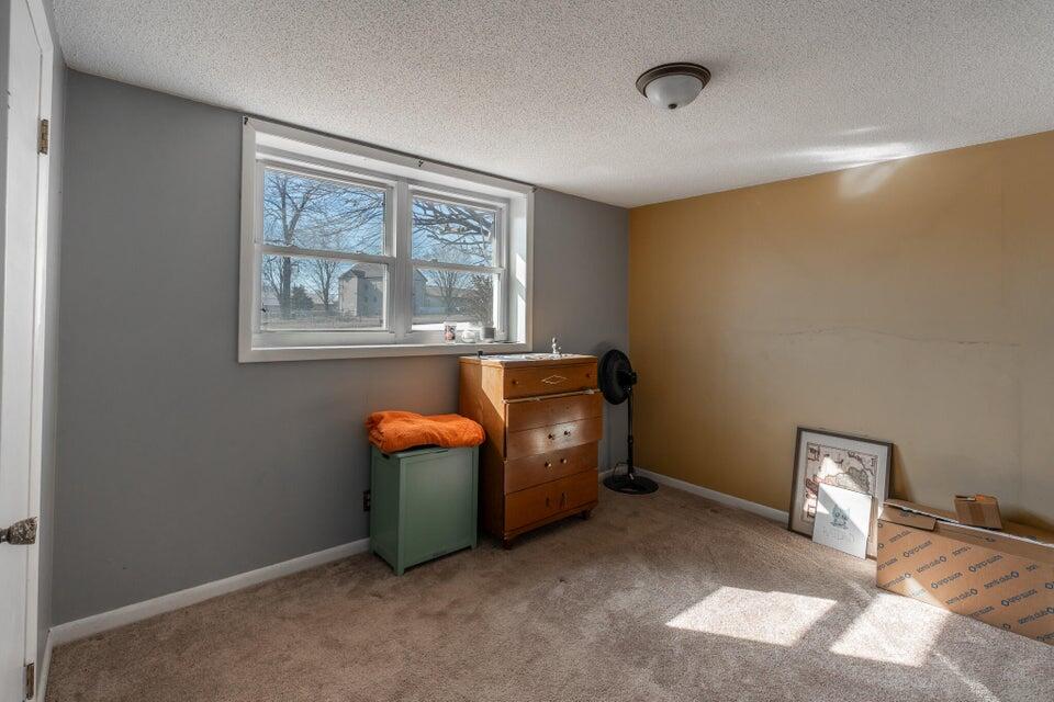 905 East Drake Street Property Photo 13