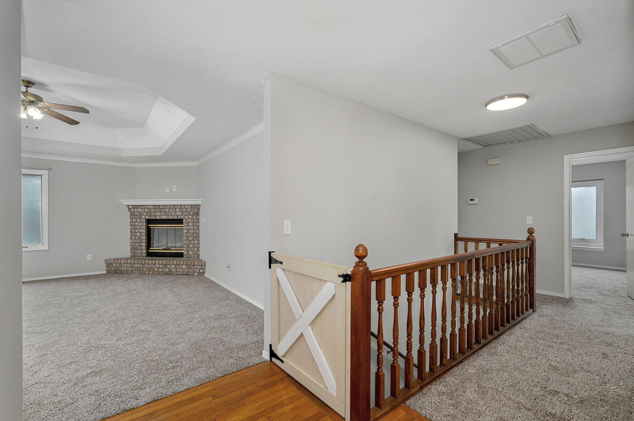 956 South Greentree Avenue Property Photo 6