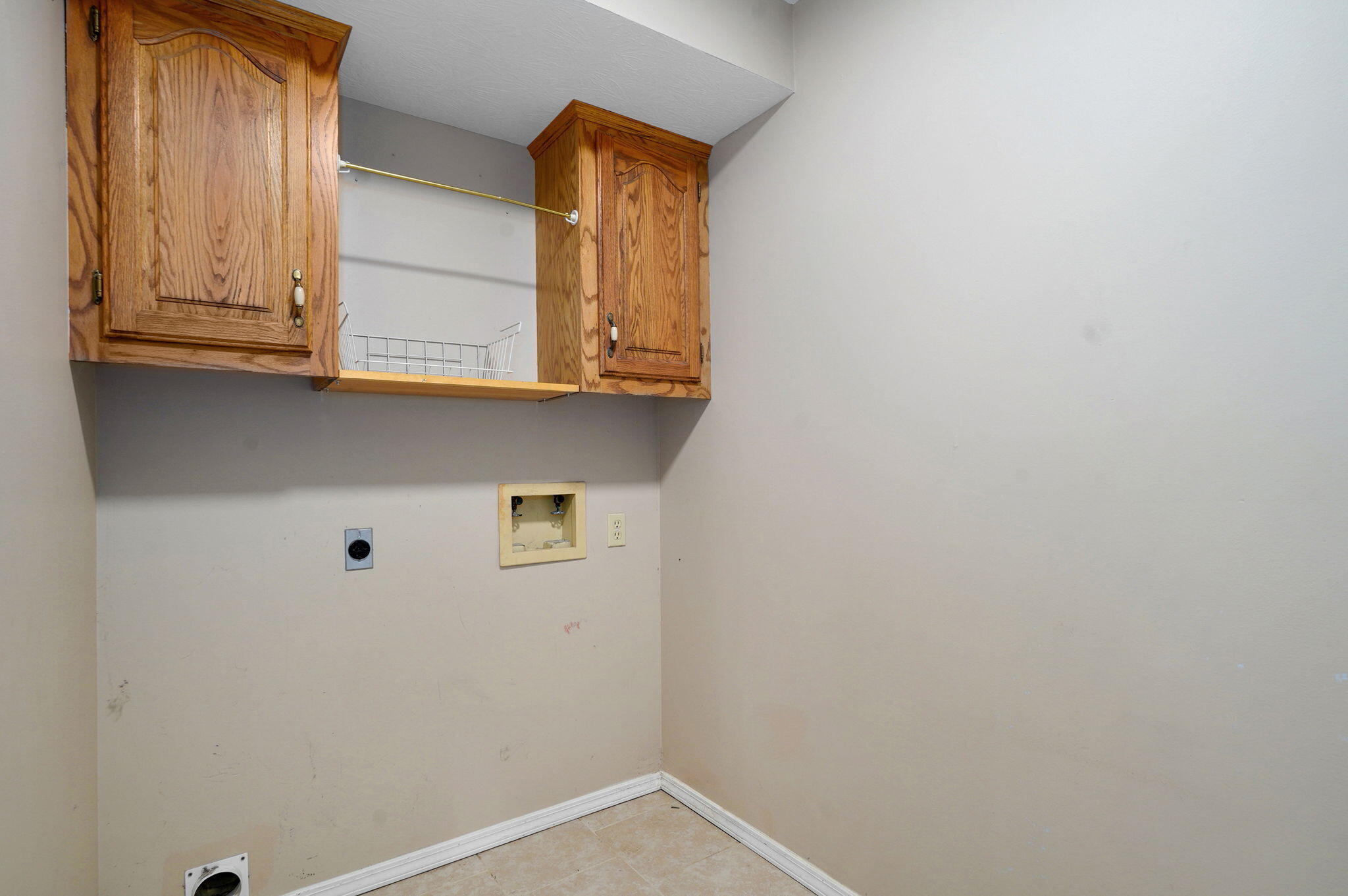 956 South Greentree Avenue Property Photo 27