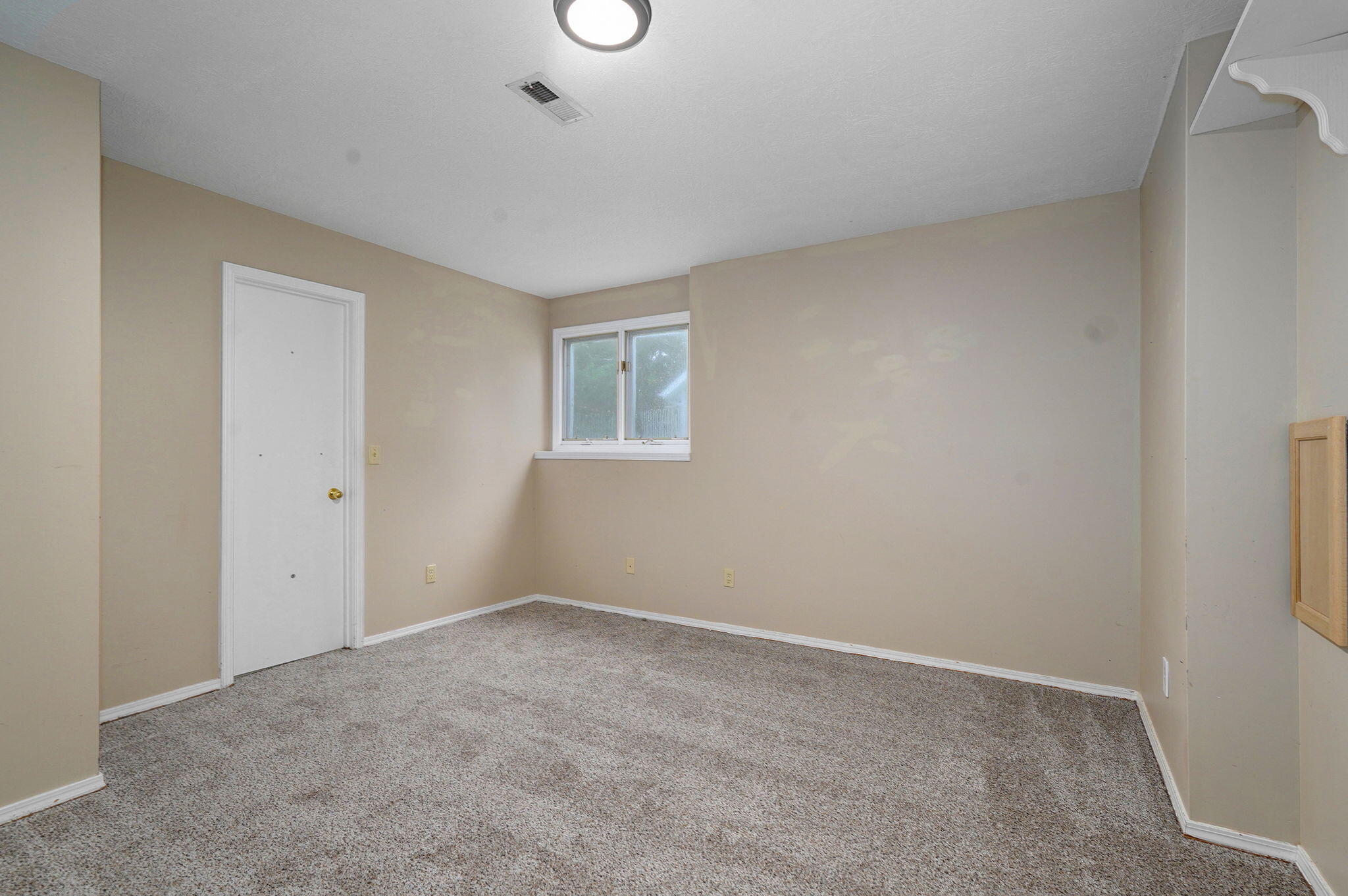 956 South Greentree Avenue Property Photo 34