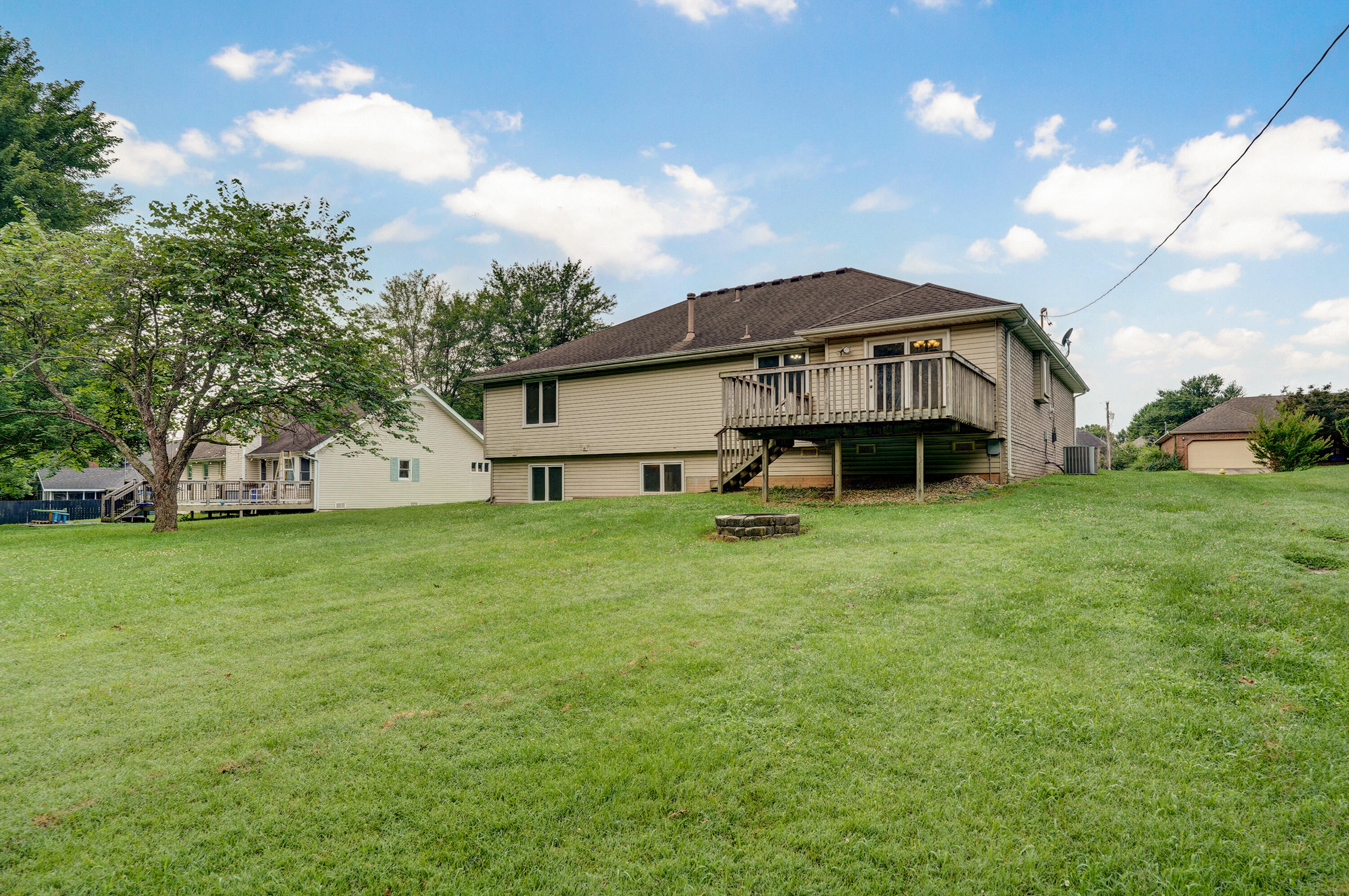 956 South Greentree Avenue Property Photo 41