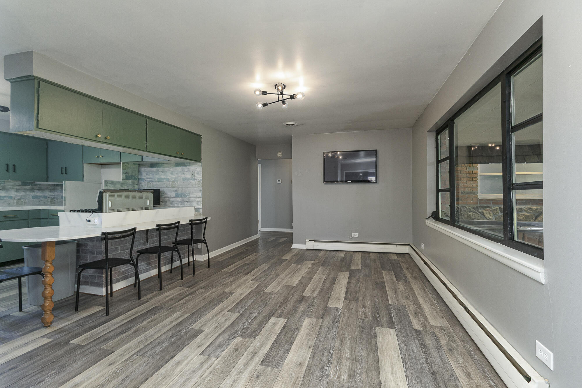 2114 East Walnut Street Property Photo 11