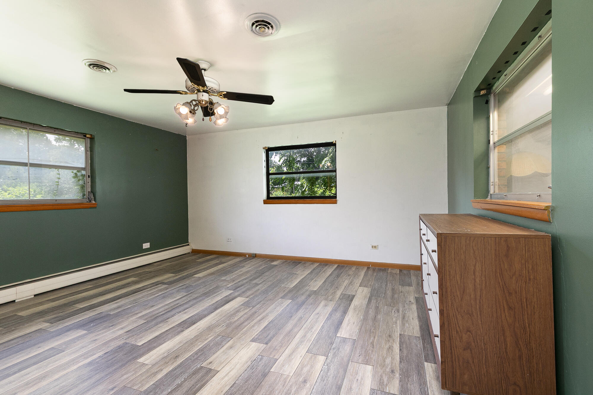 2114 East Walnut Street Property Photo 16