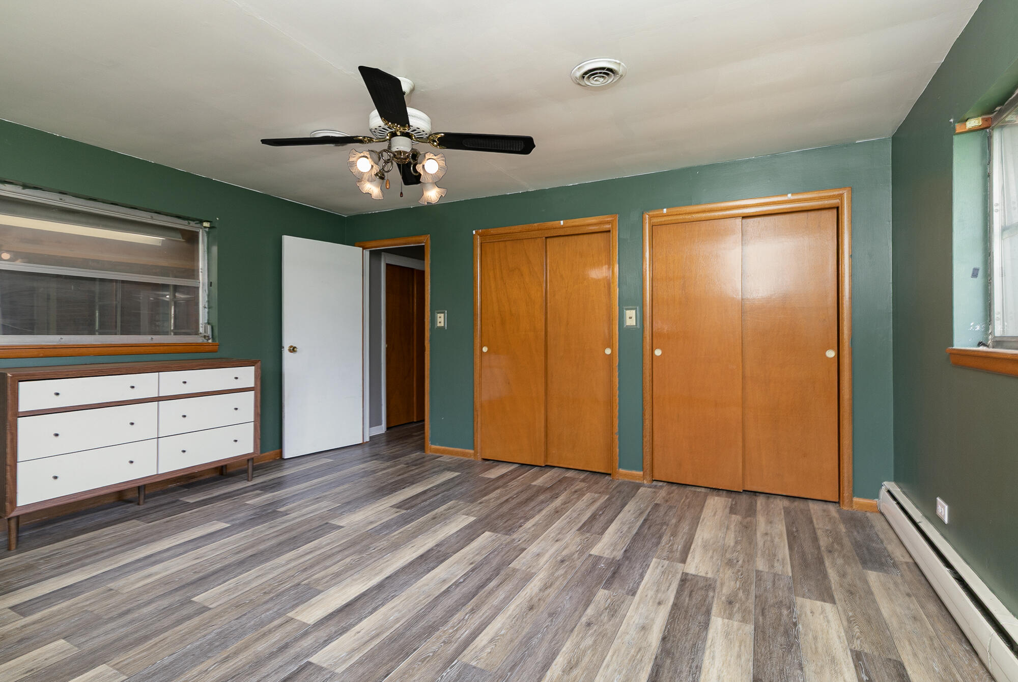 2114 East Walnut Street Property Photo 17