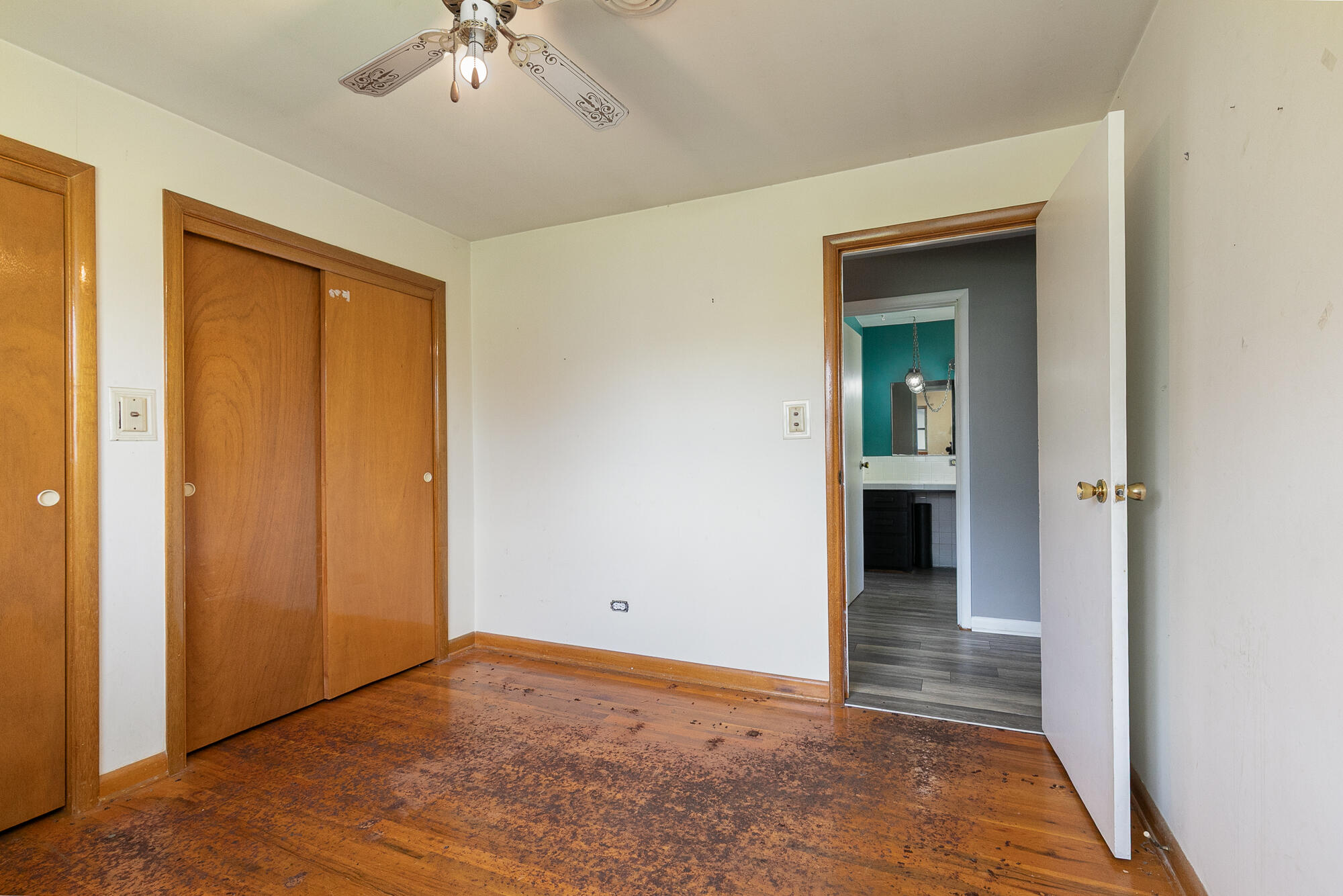 2114 East Walnut Street Property Photo 19