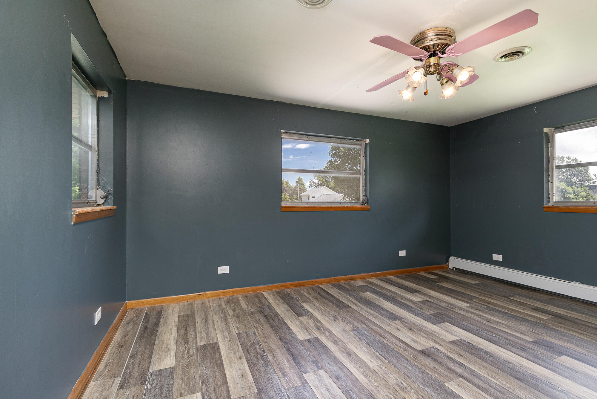 2114 East Walnut Street Property Photo 21