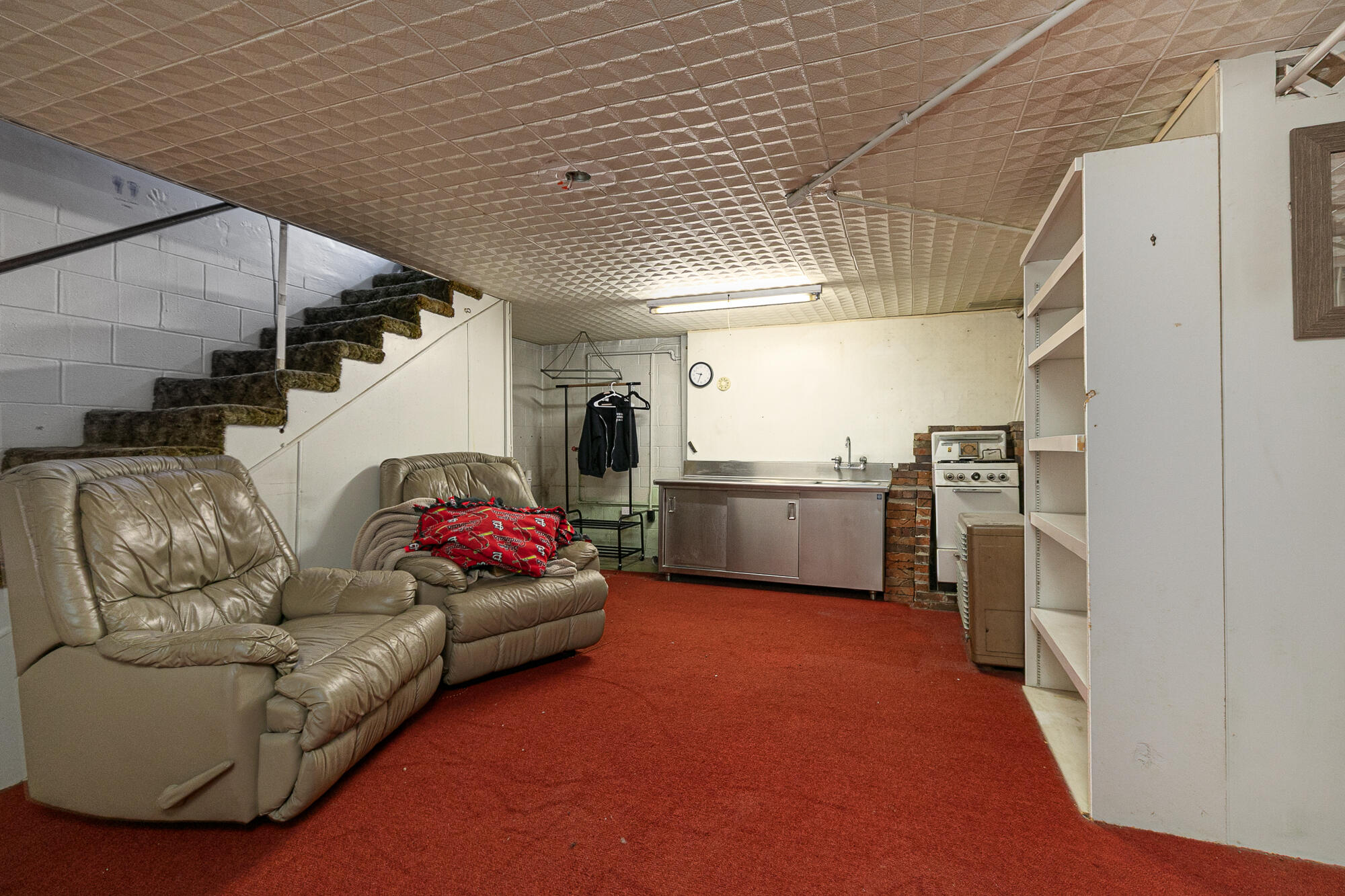 2114 East Walnut Street Property Photo 29