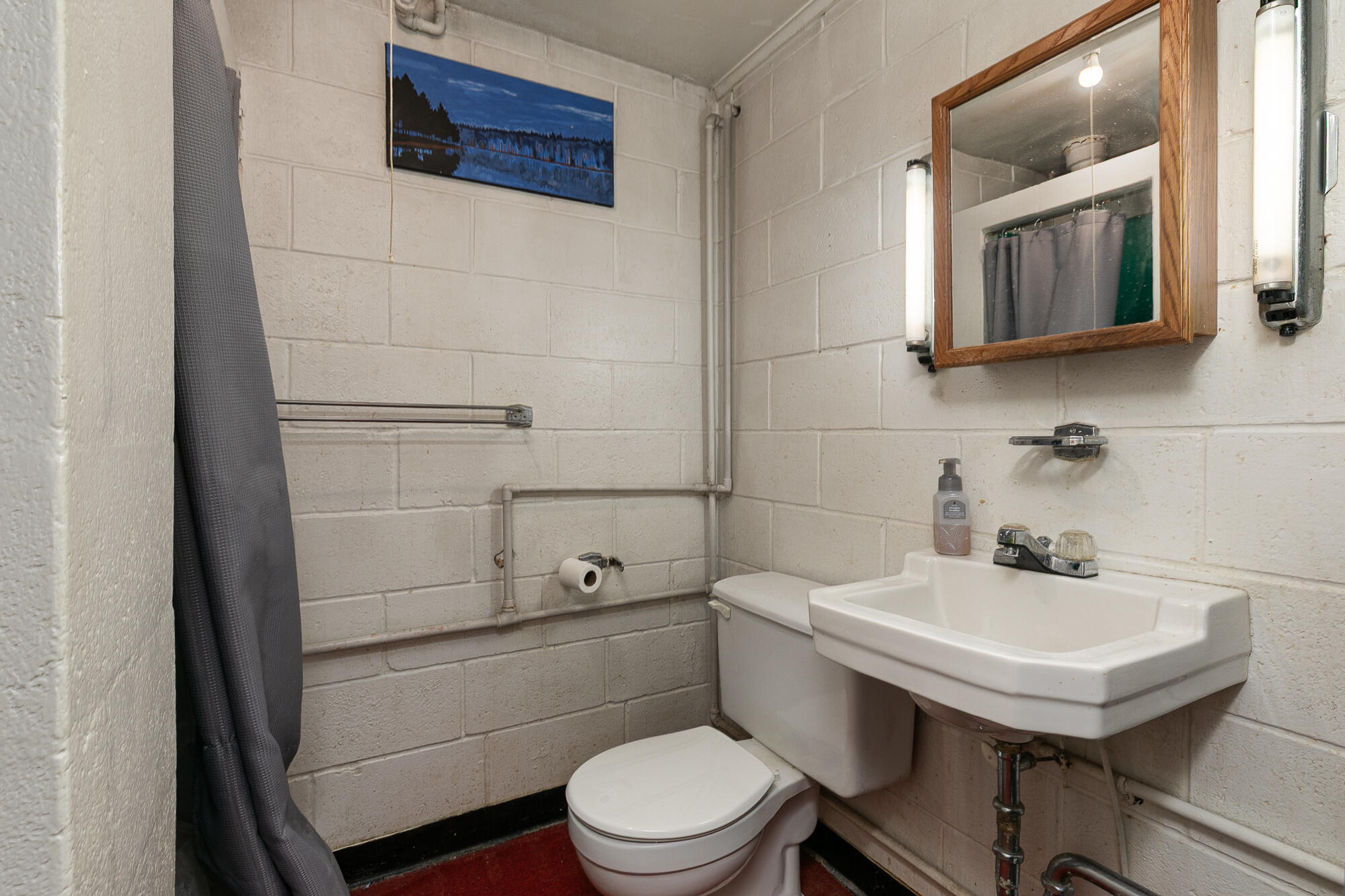 2114 East Walnut Street Property Photo 30