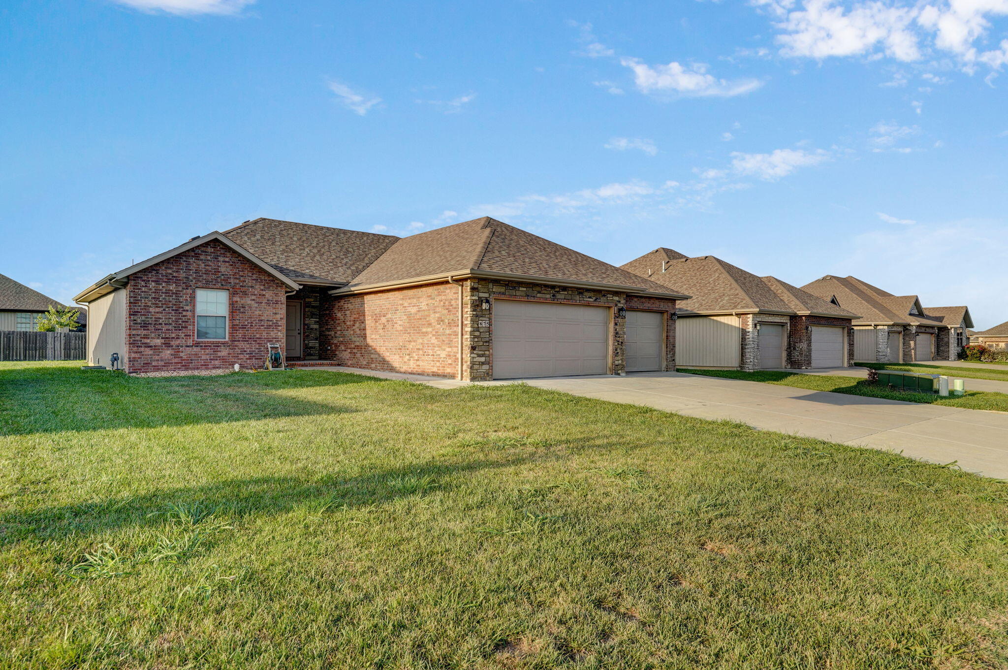 875 East Scott Wayne Drive Property Photo 1
