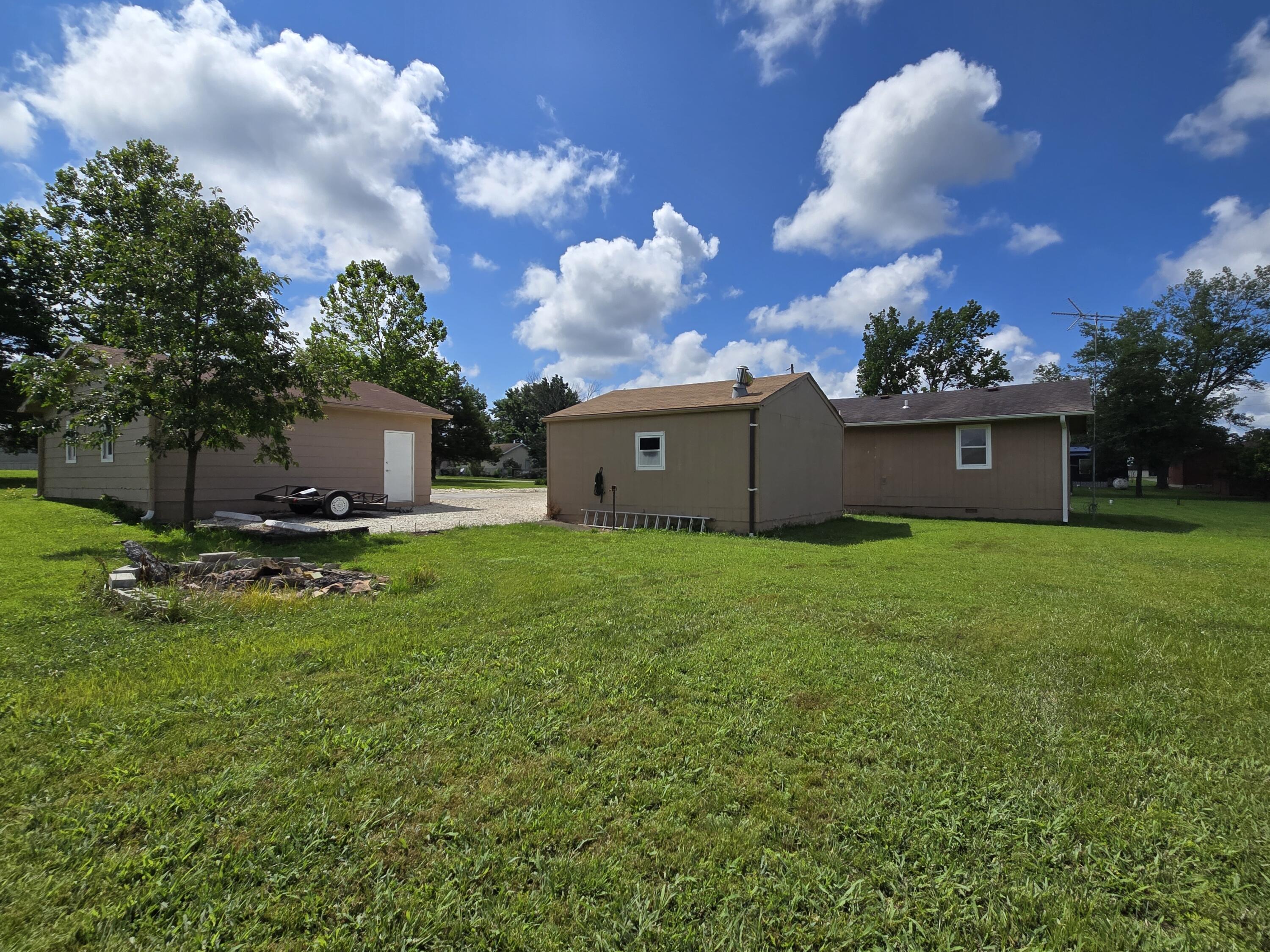 21405 County Rd 295 Loop Property Photo 8