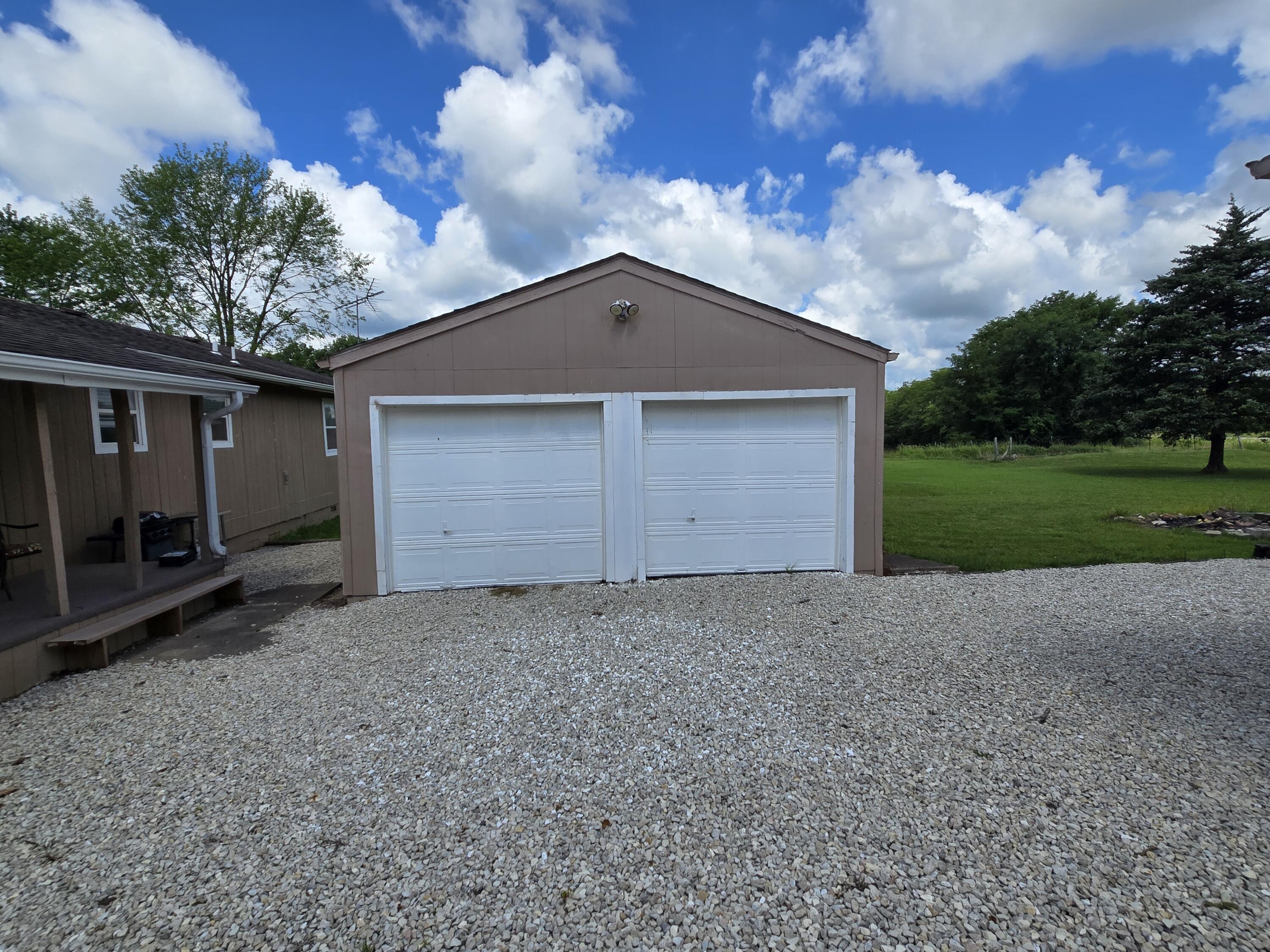 21405 County Rd 295 Loop Property Photo 9