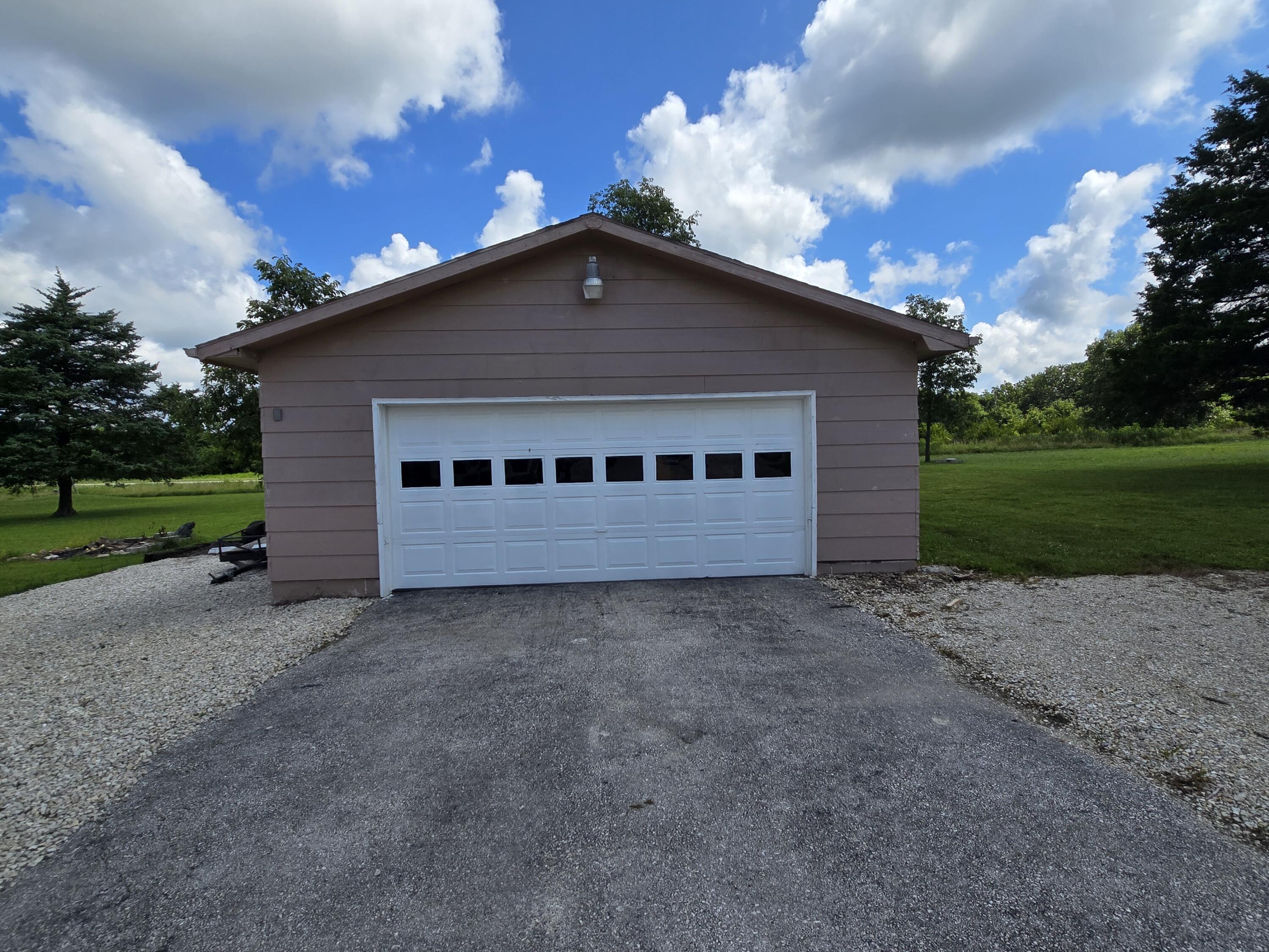21405 County Rd 295 Loop Property Photo 10