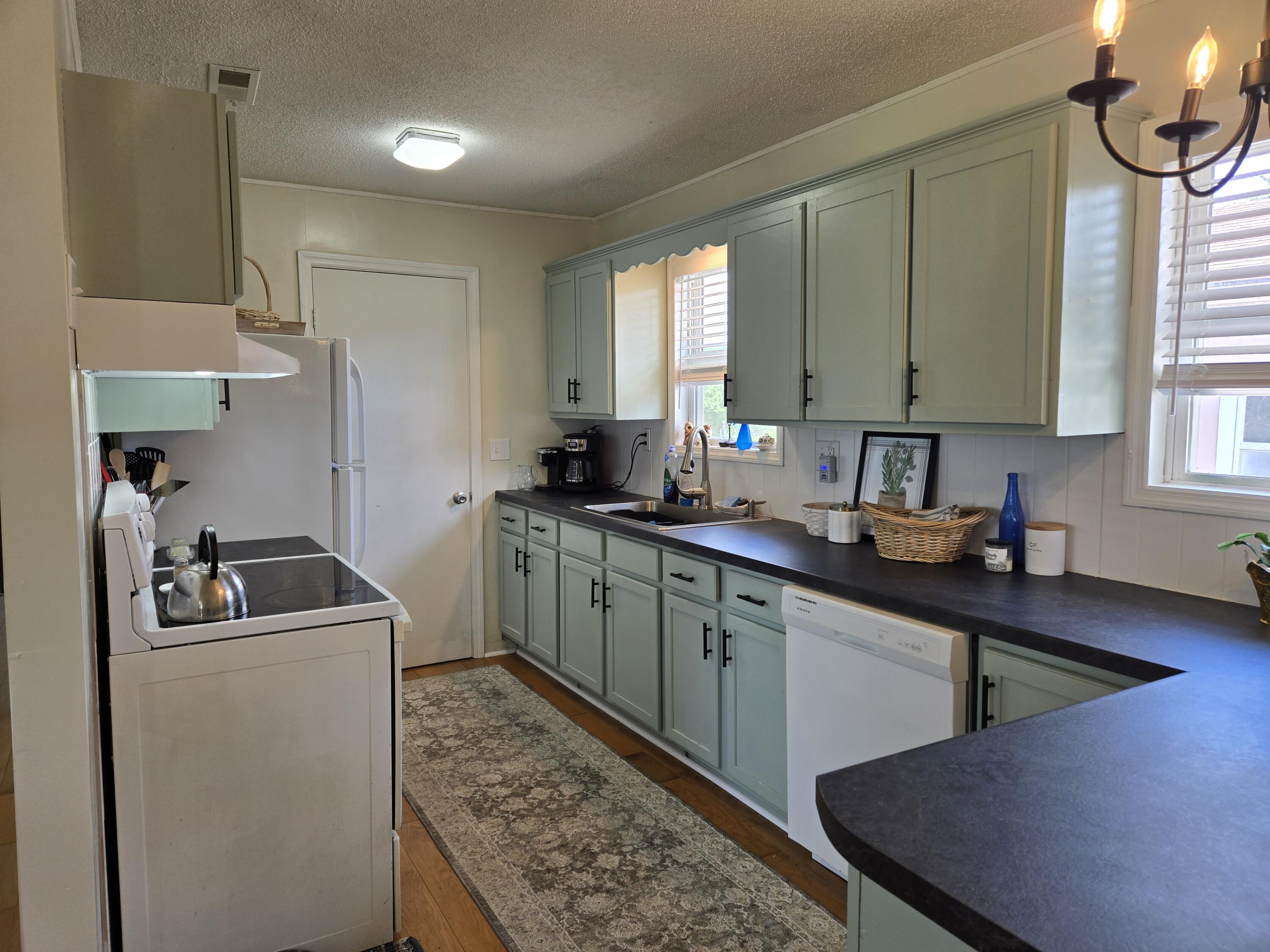 21405 County Rd 295 Loop Property Photo 18