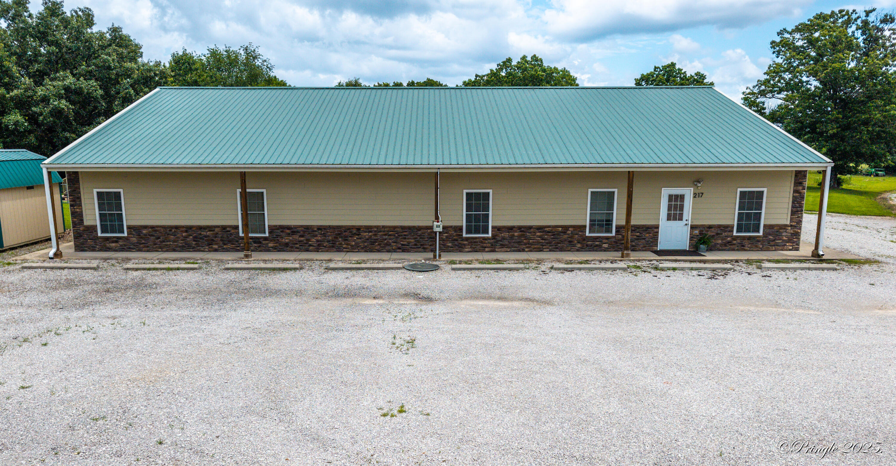 217 Mo-17 Property Photo 1