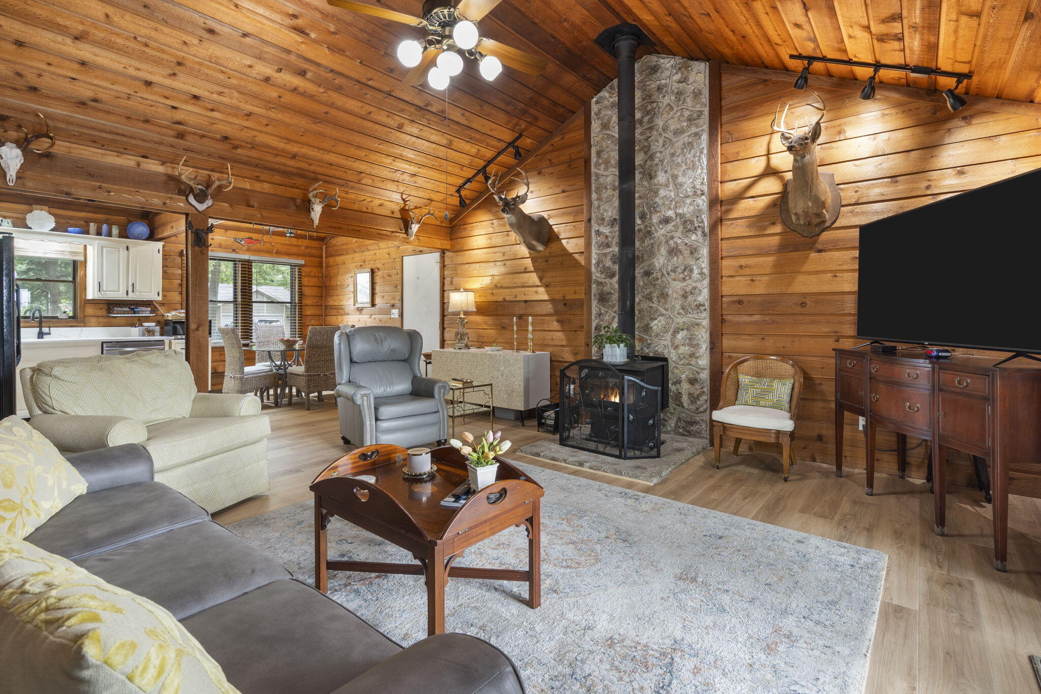 1109 Amy Lane Property Photo 5