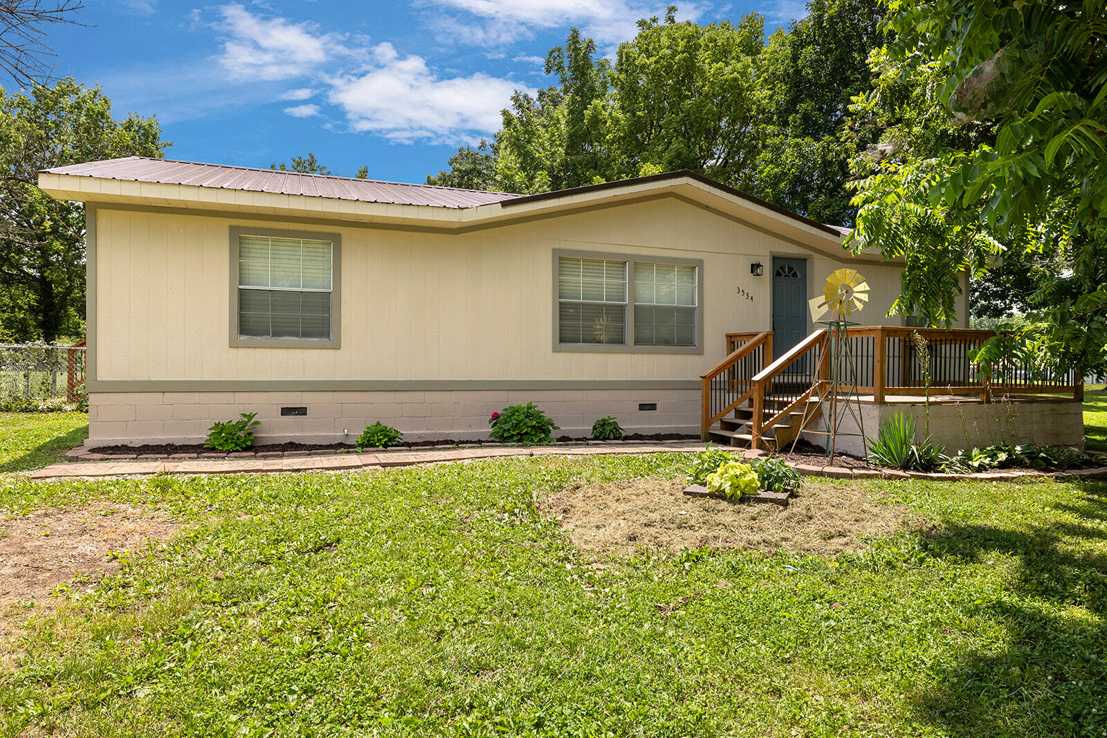 3534 West Farm Rd 60 Property Photo 1