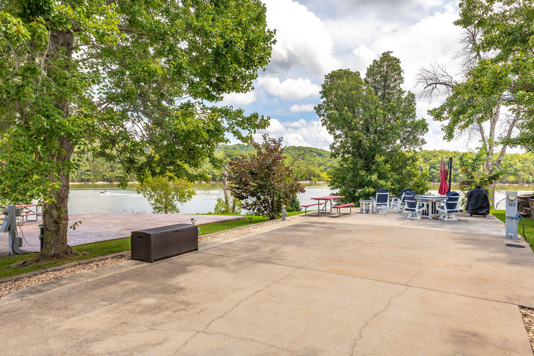 1229 County Road 663 Property Photo 4