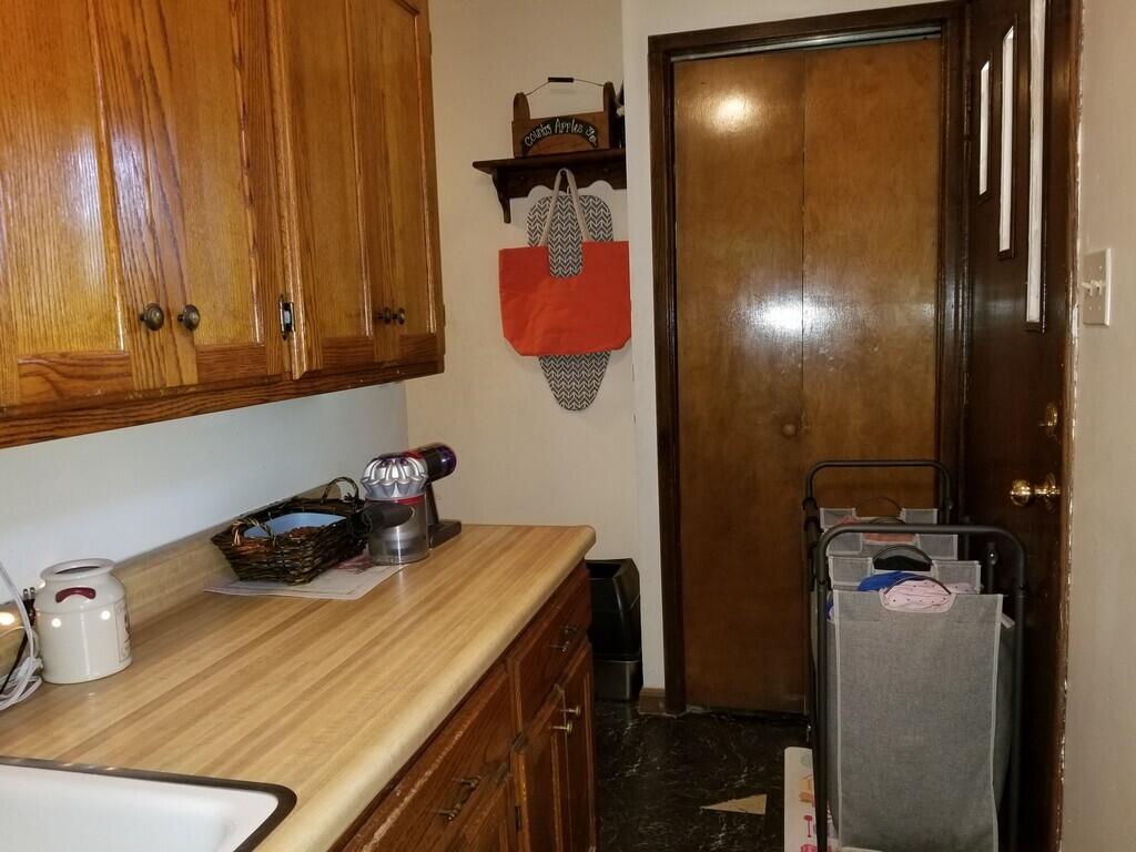212 West Leyda Street Property Photo 31