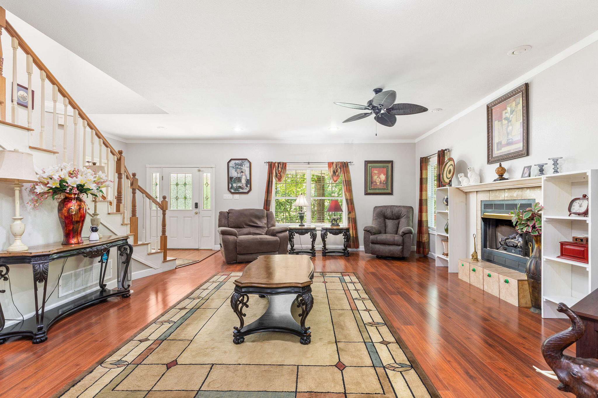 155 Mockingbird Court Property Photo 7