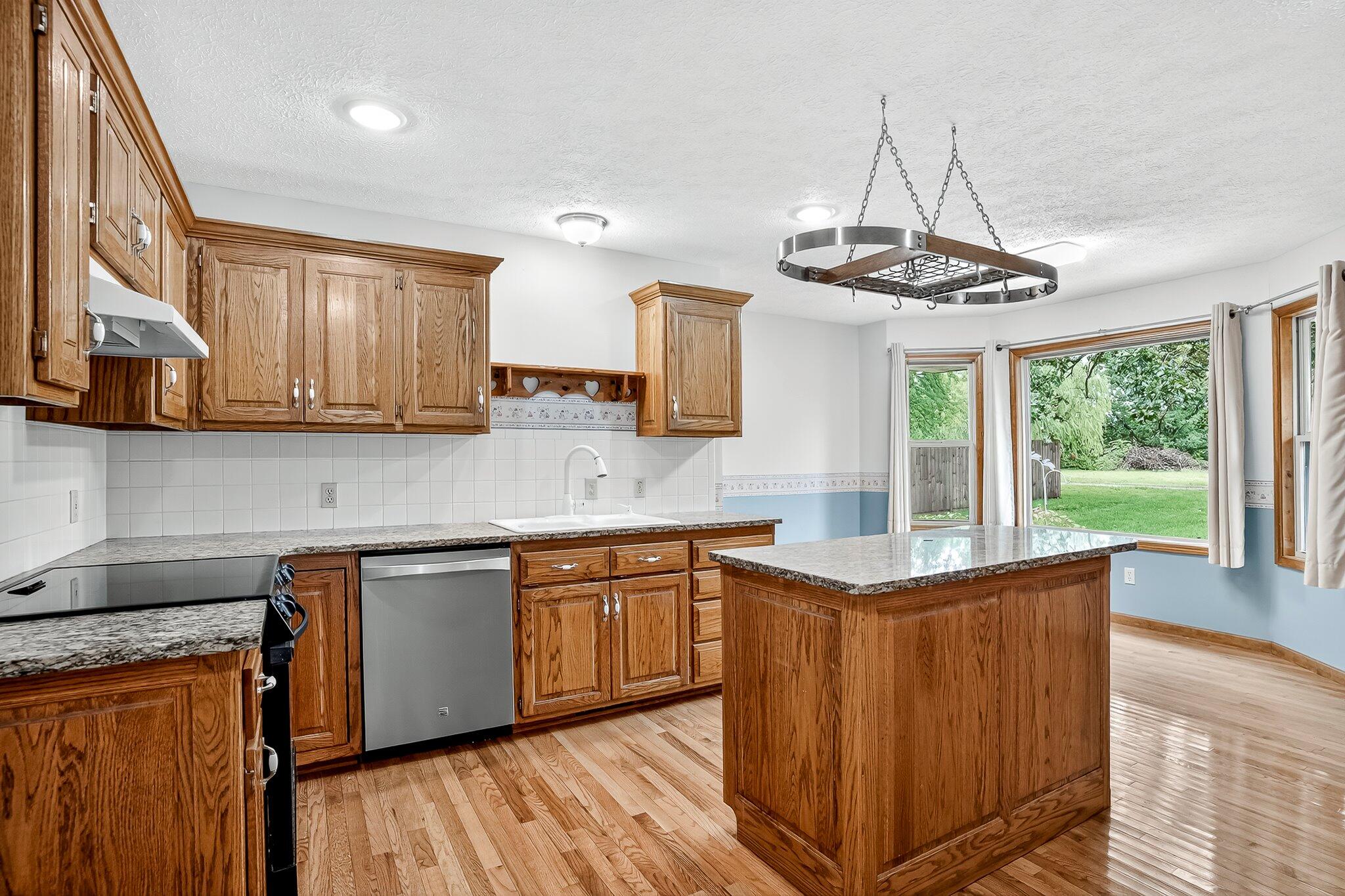 1278 West Vancouver Street Property Photo 12