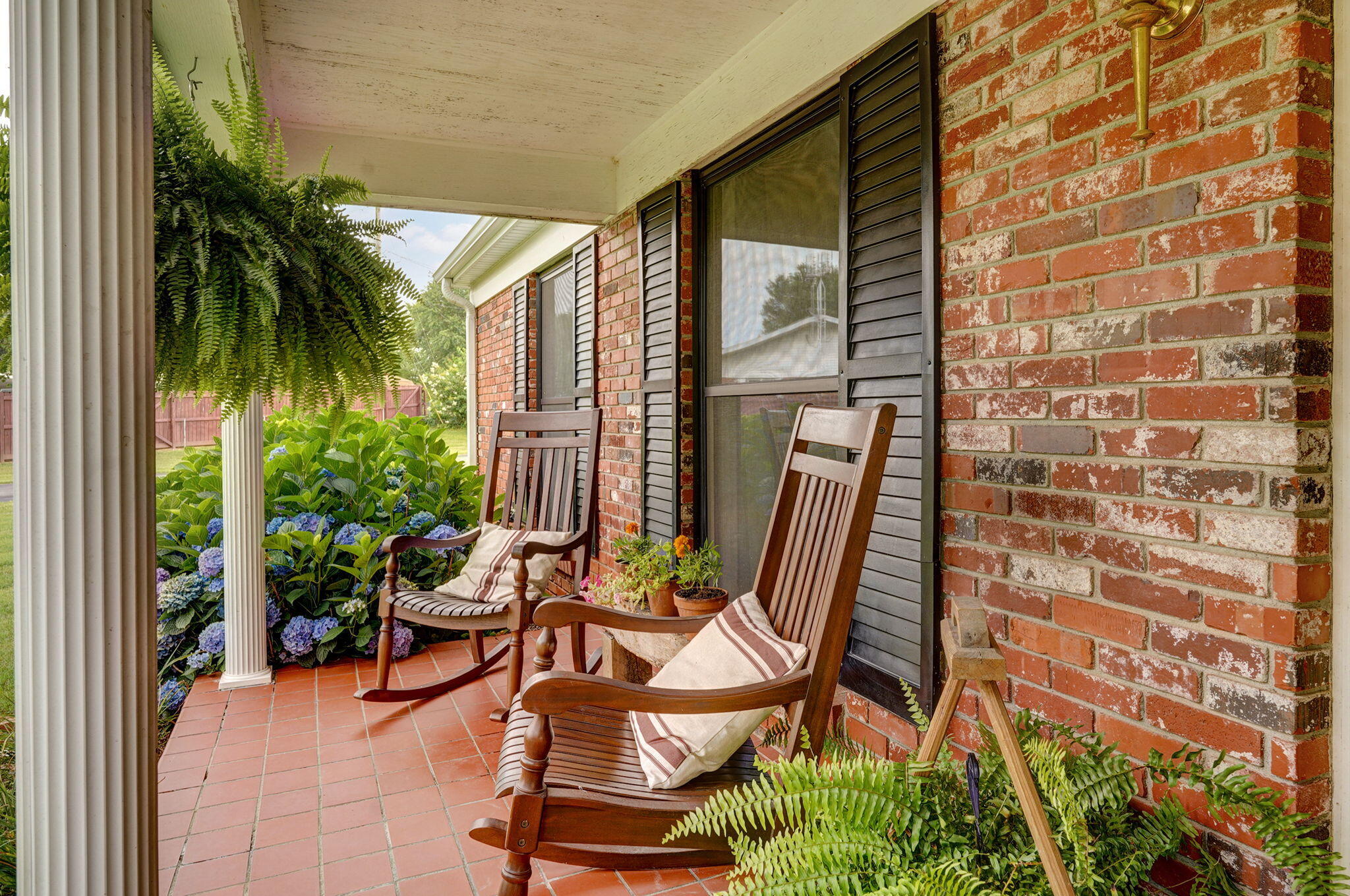 339 South Cedarbrook Property Photo 4