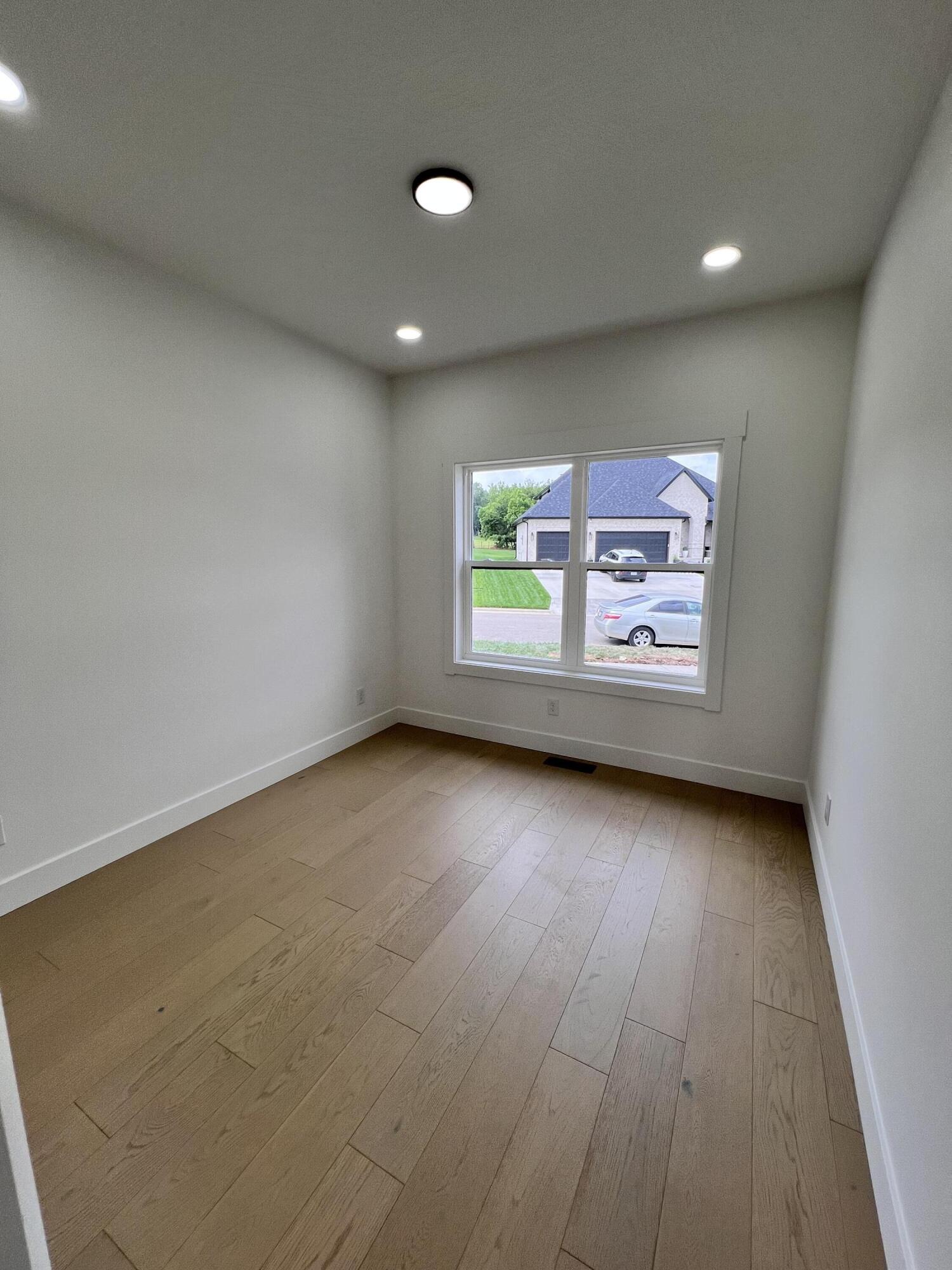 2090 North Silver Charm Avenue Property Photo 15