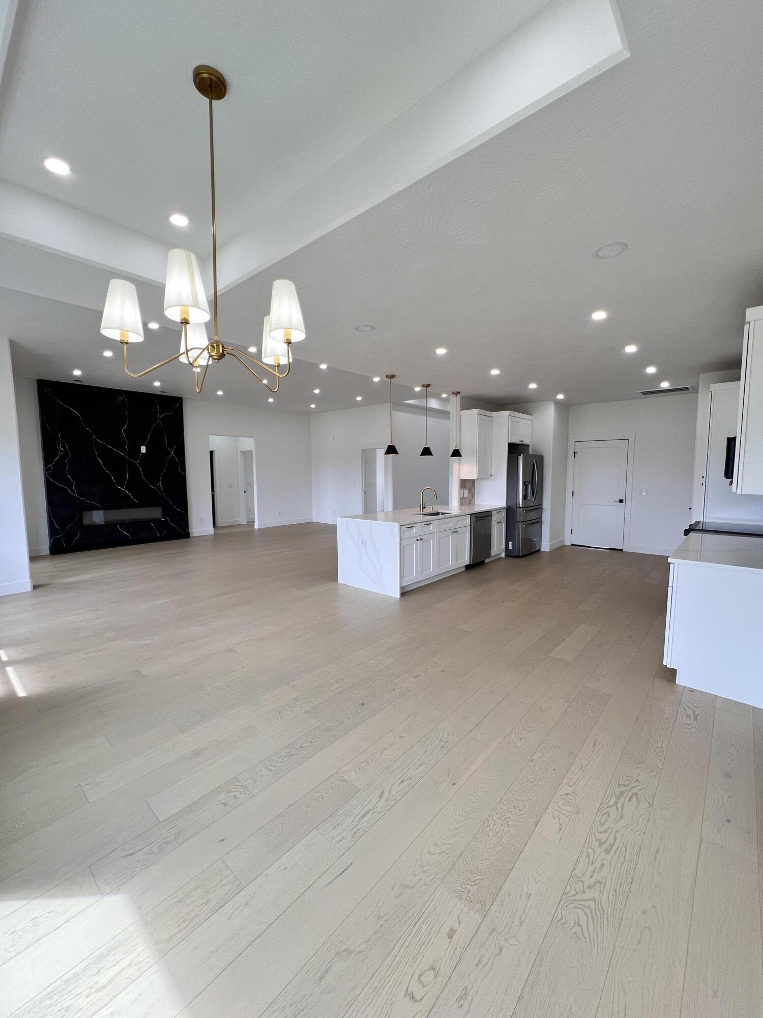 2090 North Silver Charm Avenue Property Photo 19