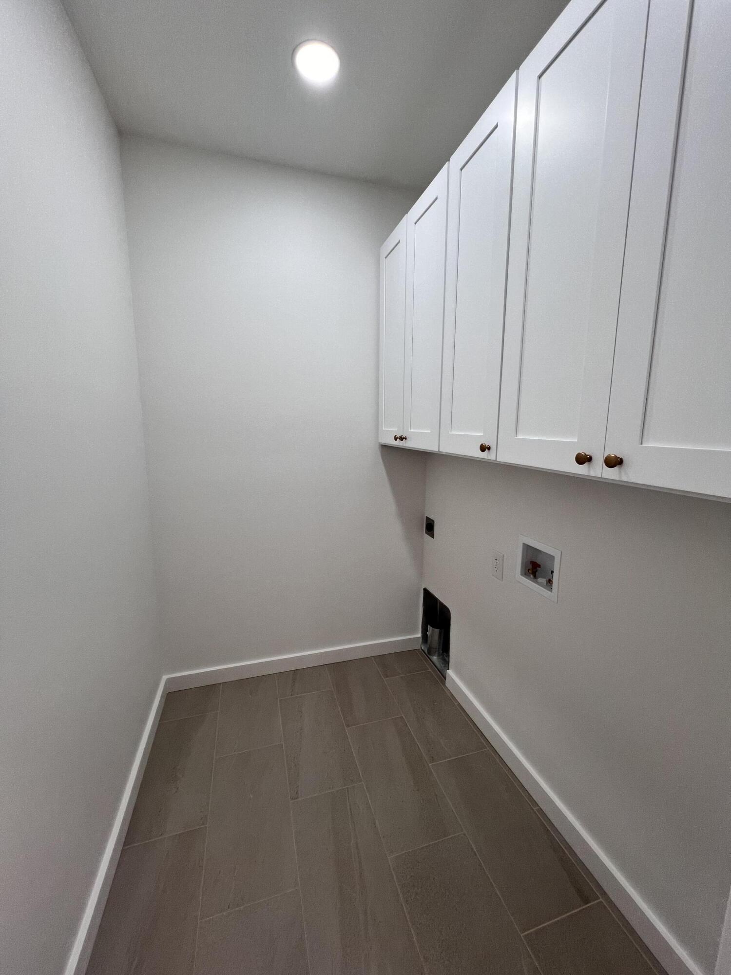 2090 North Silver Charm Avenue Property Photo 32