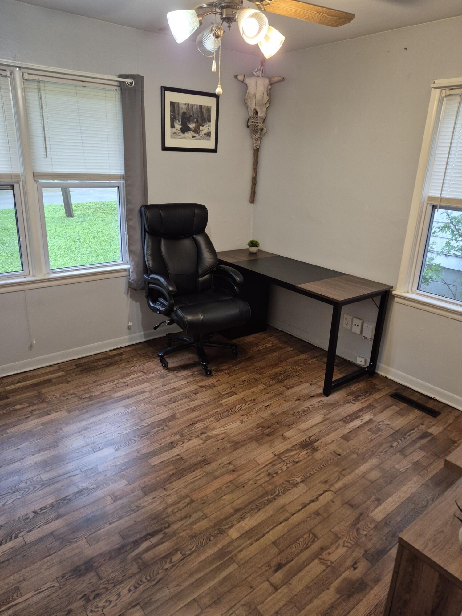 1917 South Weaver Avenue Property Photo 7