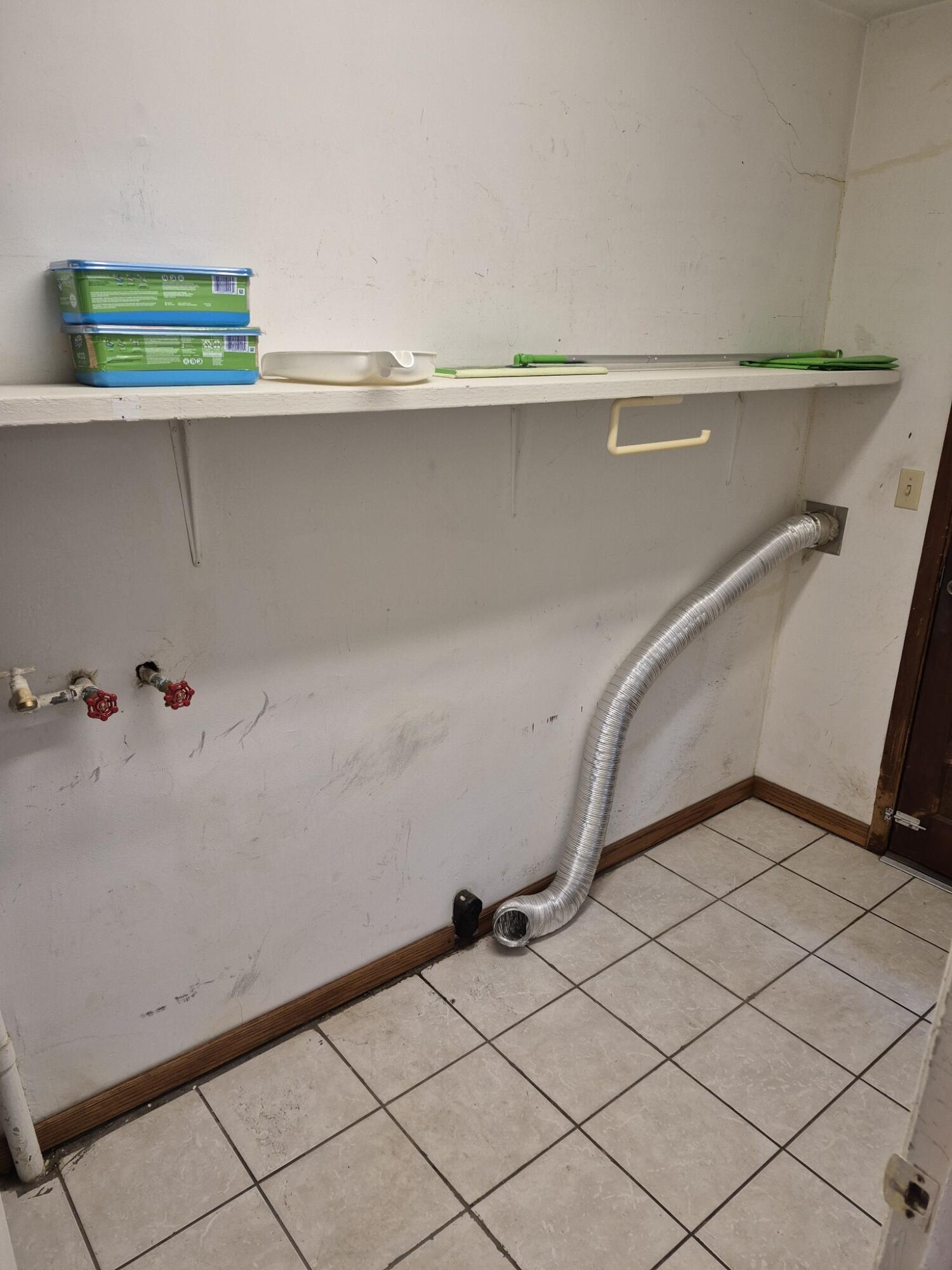 1917 South Weaver Avenue Property Photo 11