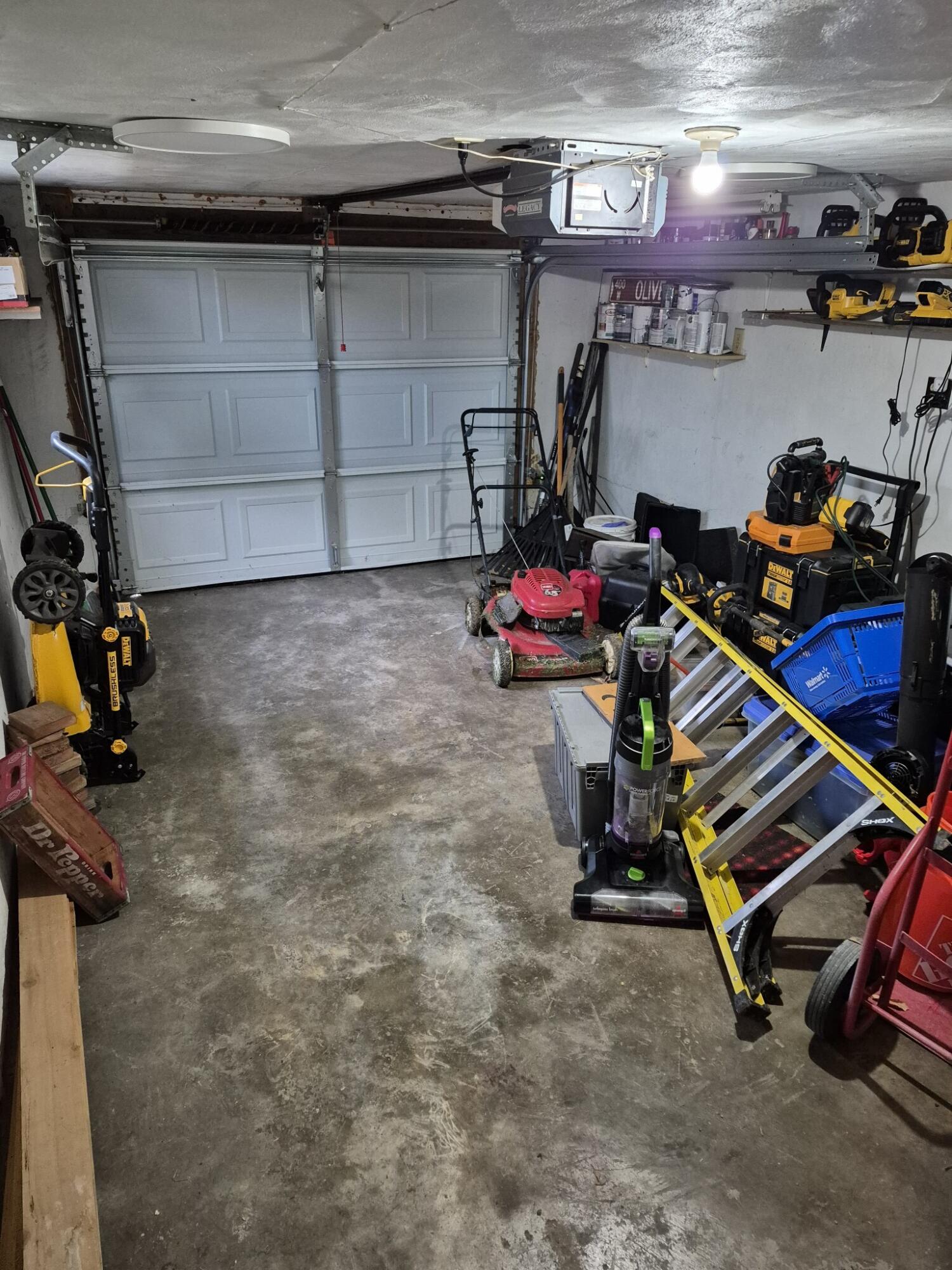 1917 South Weaver Avenue Property Photo 13