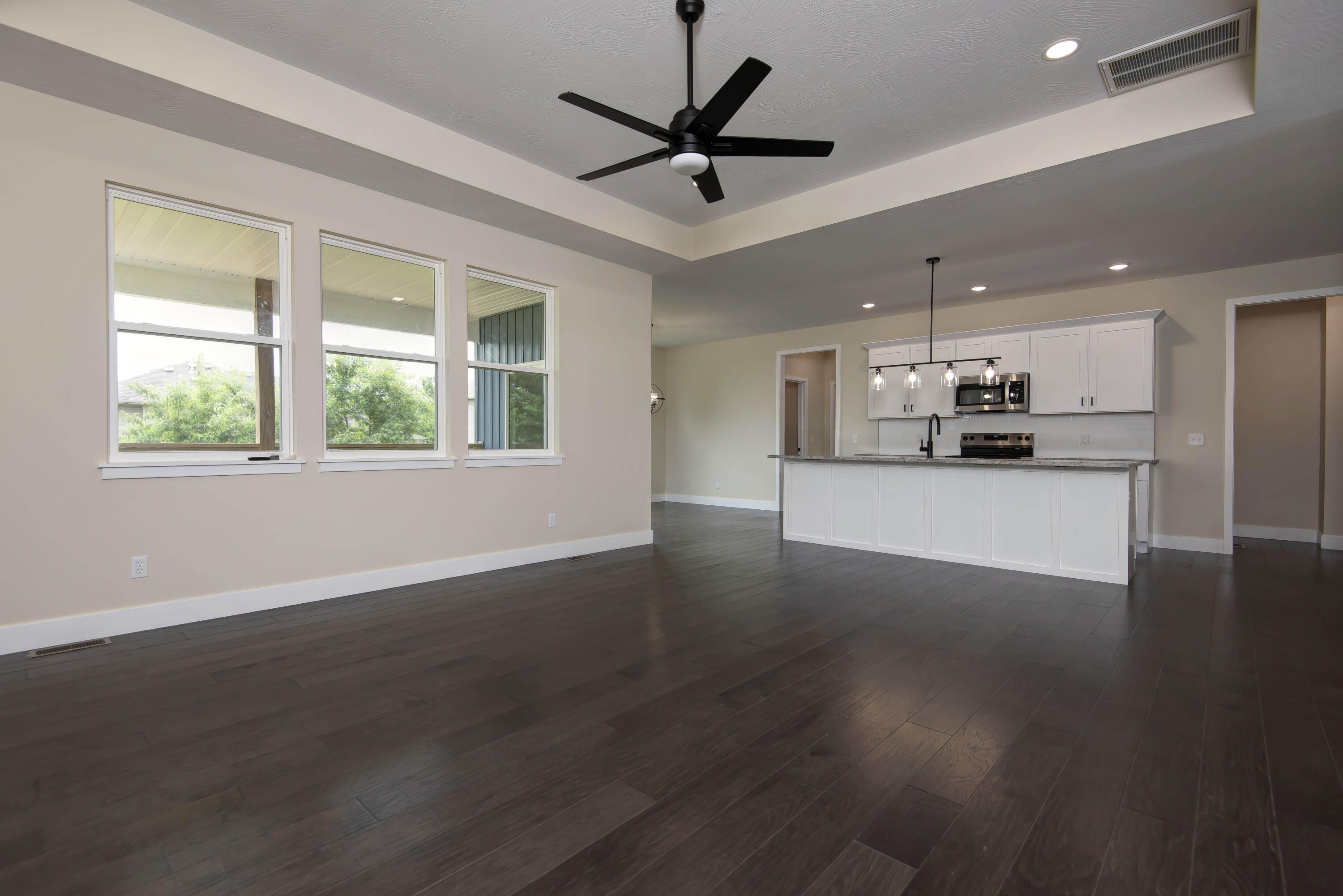 2212 Braxton Court Property Photo 15