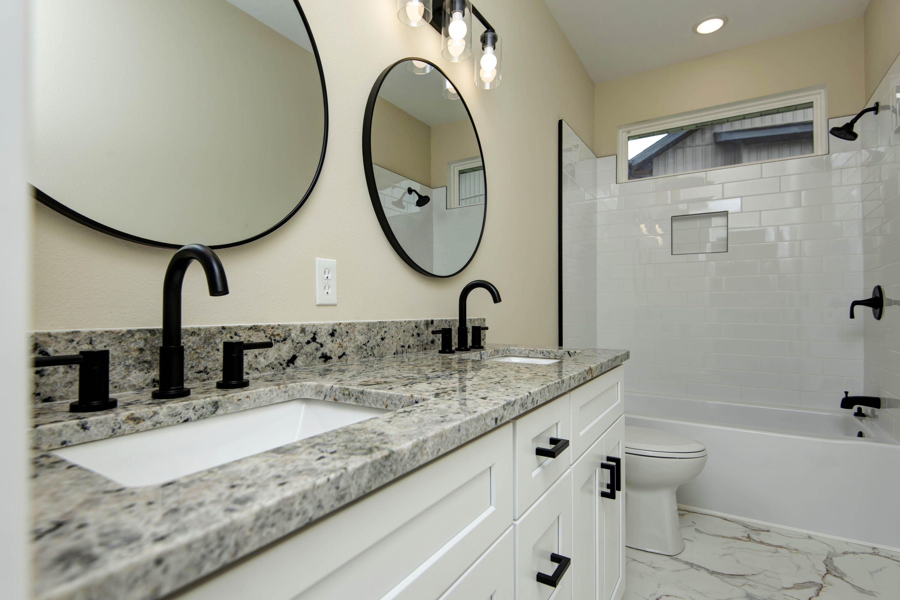 2212 Braxton Court Property Photo 20