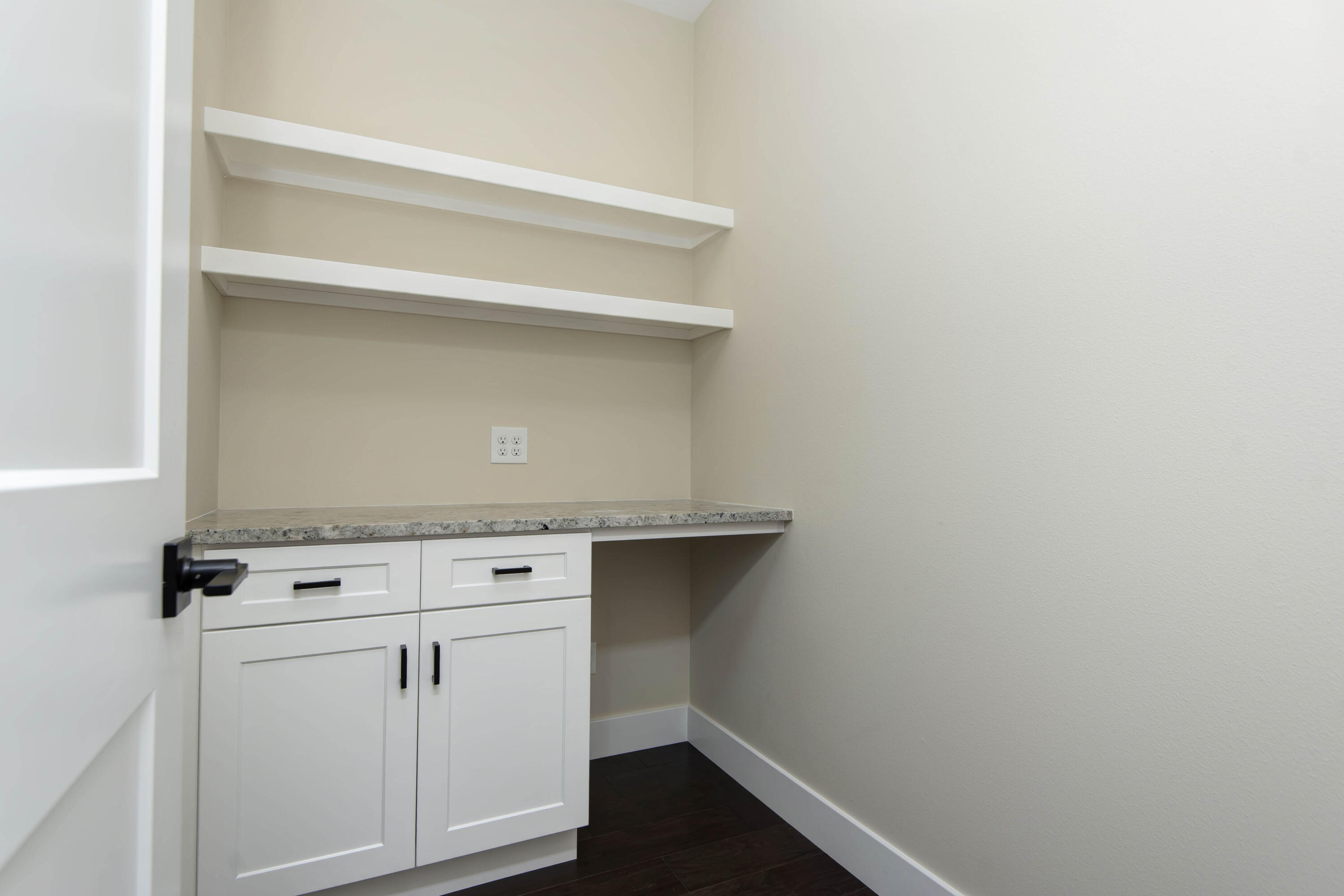 2212 Braxton Court Property Photo 21