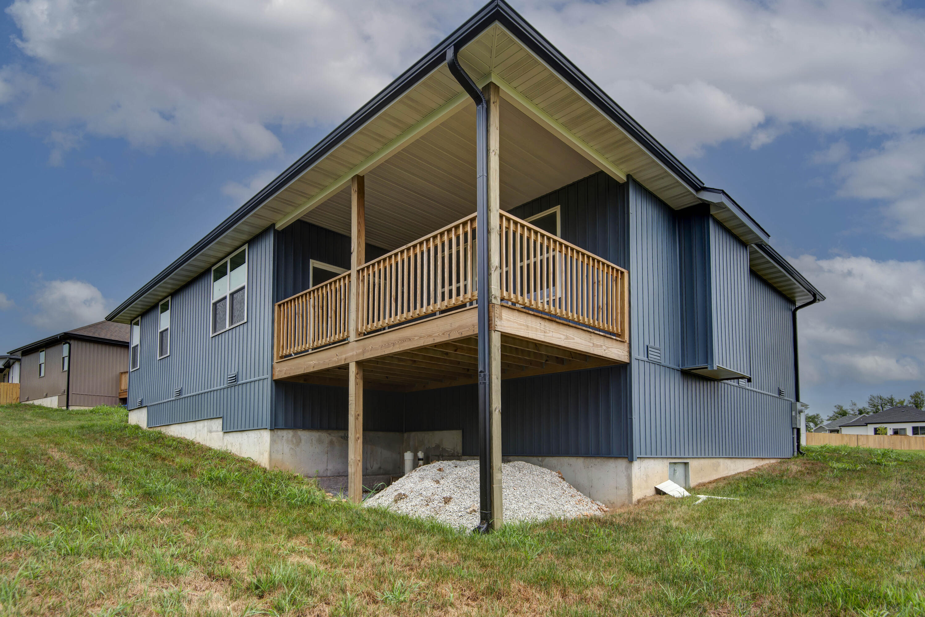 2212 Braxton Court Property Photo 28