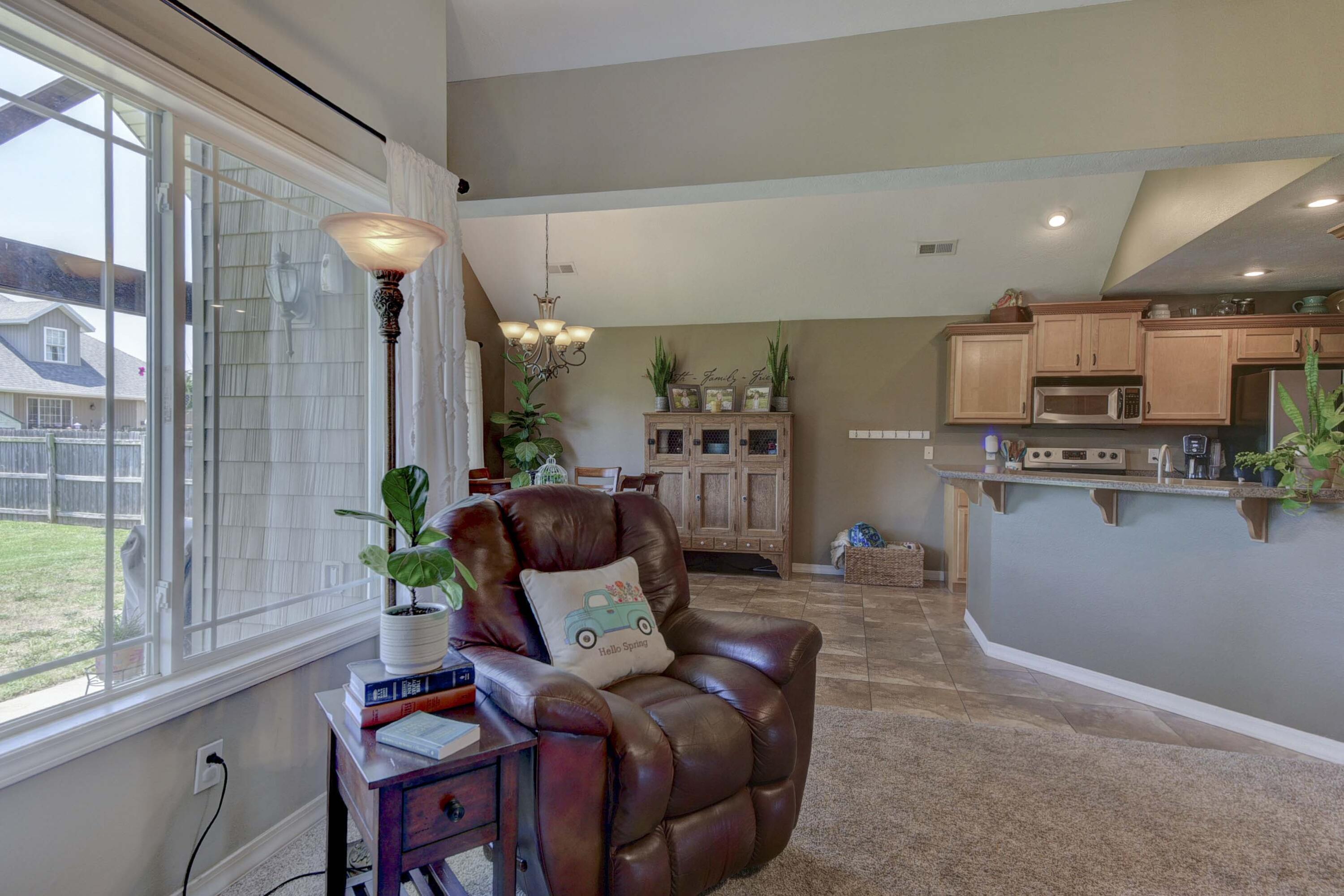 105 Deer Run Property Photo 11