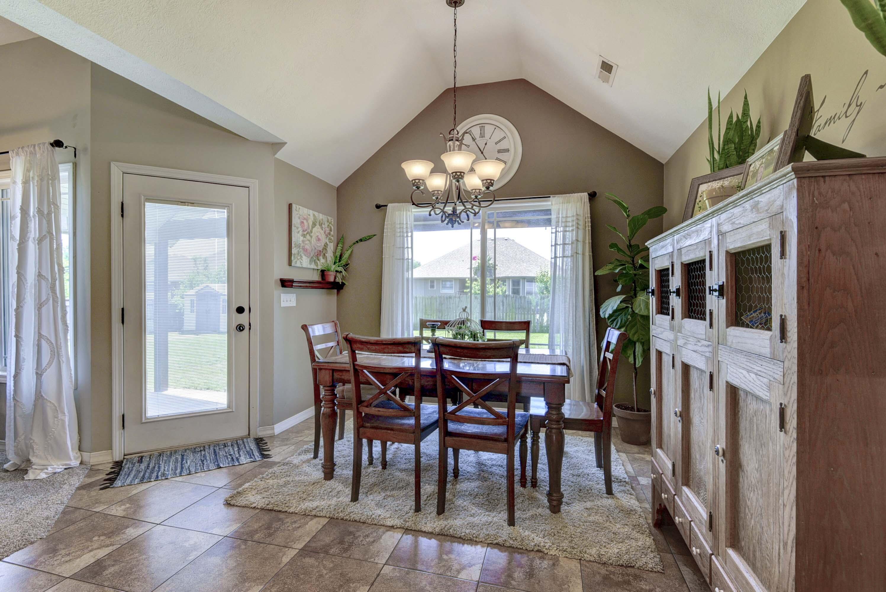 105 Deer Run Property Photo 14