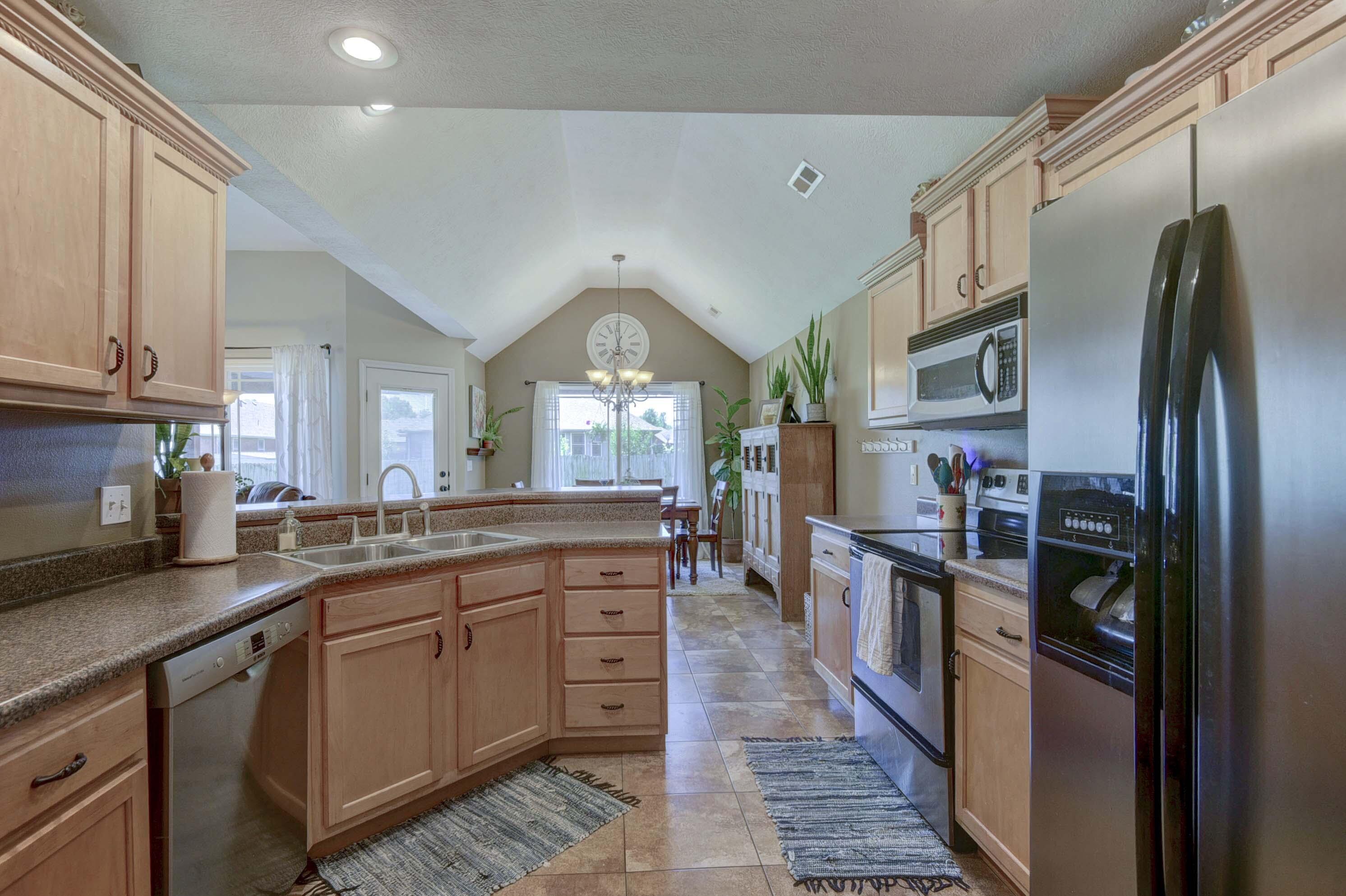 105 Deer Run Property Photo 16