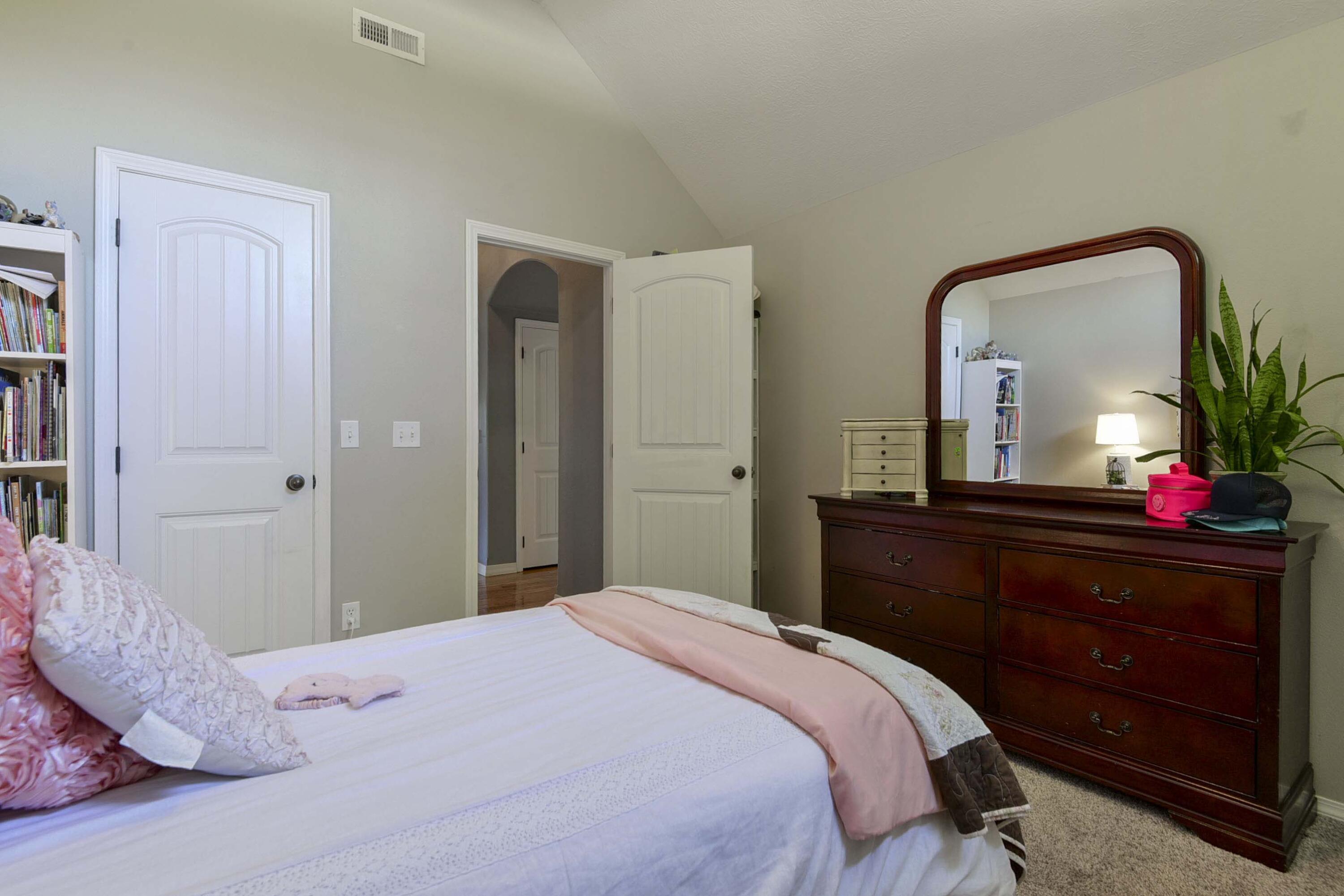 105 Deer Run Property Photo 29